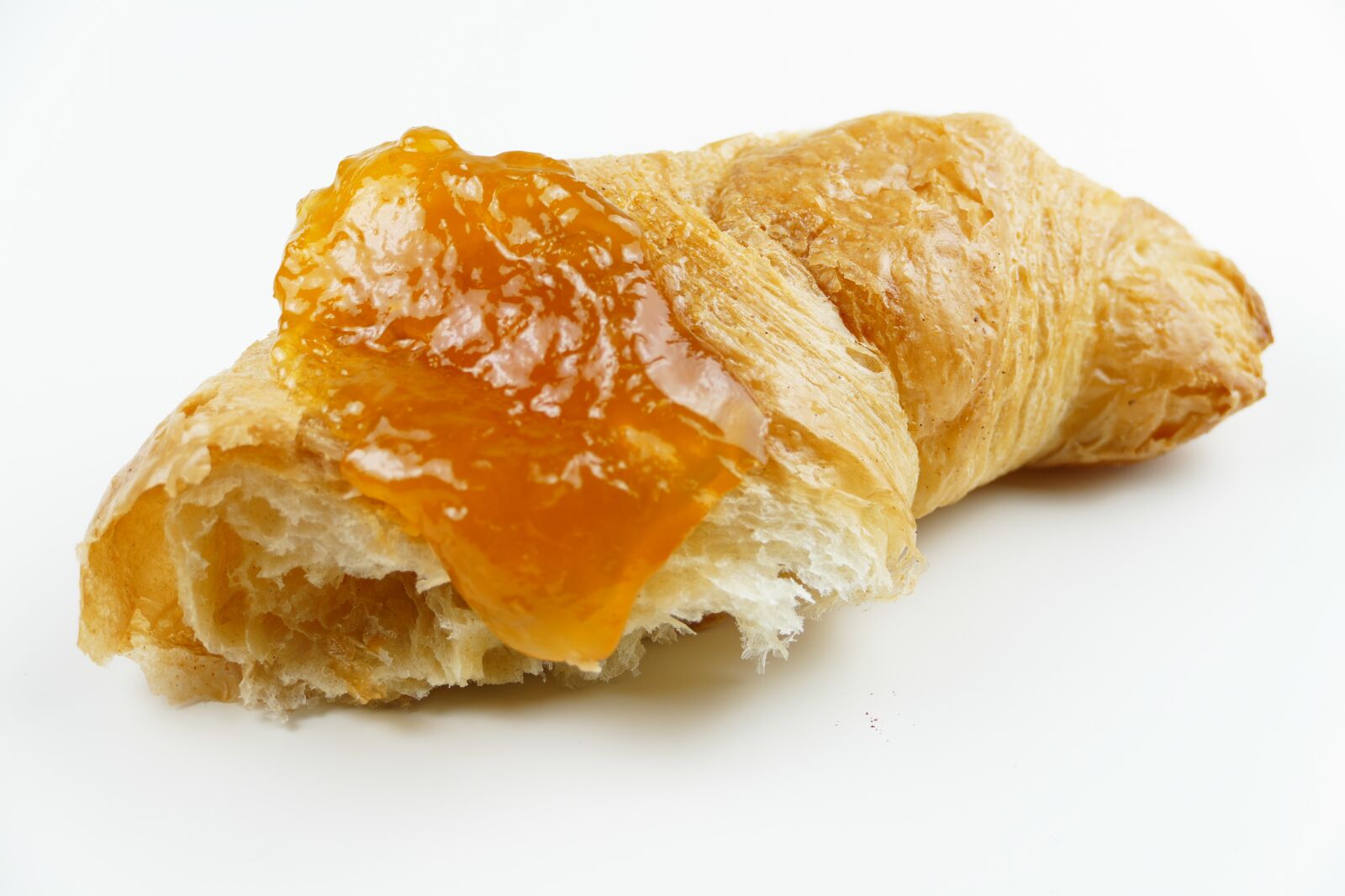 Panasonic Lumix DMC-FZ1000 sample photo. Croissant, jam, sweet photography