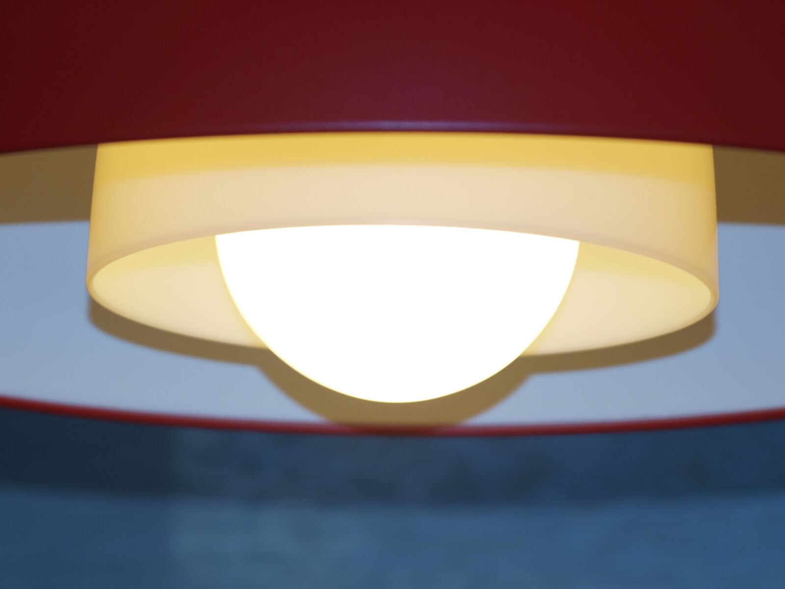 Olympus E-520 (EVOLT E-520) sample photo. Lamp, light, circles photography