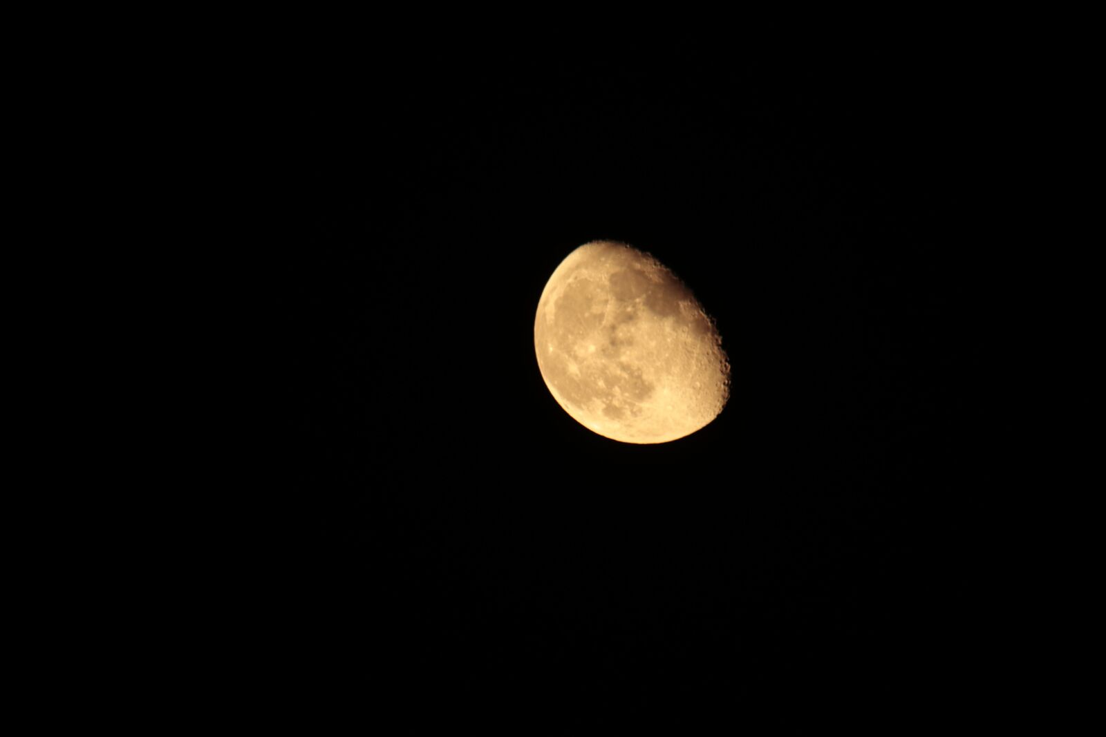 Canon EOS 80D sample photo. Moon, romantic, night photography