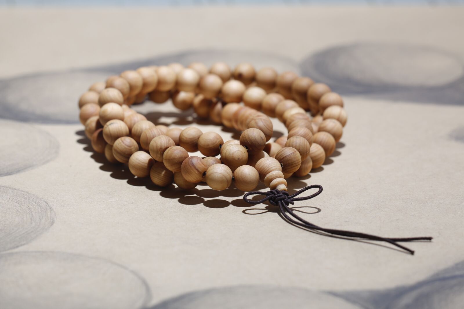 Canon EF 100mm F2.8L Macro IS USM sample photo. Shouzhu, bracelets, jewelry photography