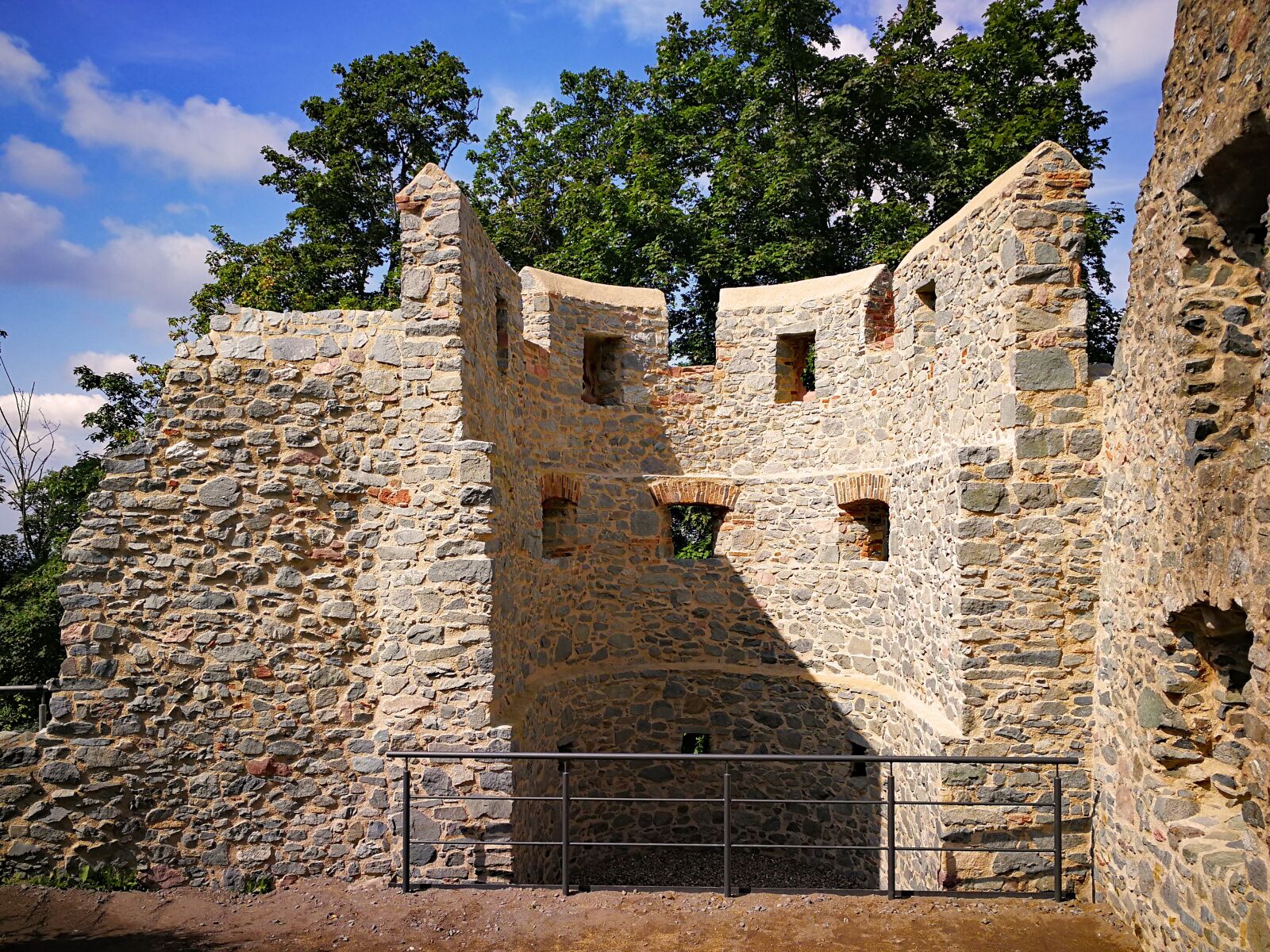 HUAWEI Mate 9 sample photo. Castle, frankenstein, mühltal photography