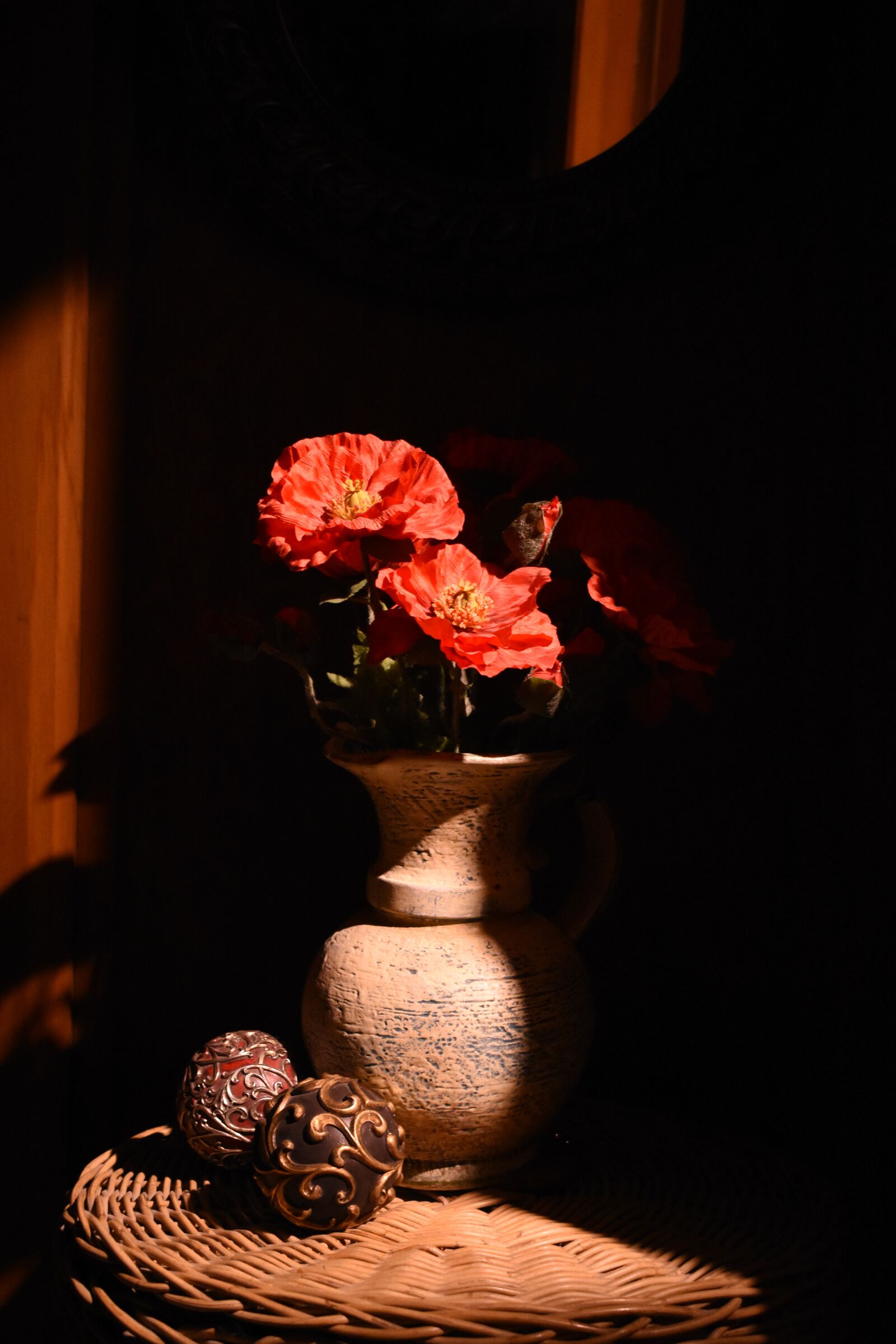 Nikon D3400 sample photo. Still life, flowers, shadows photography