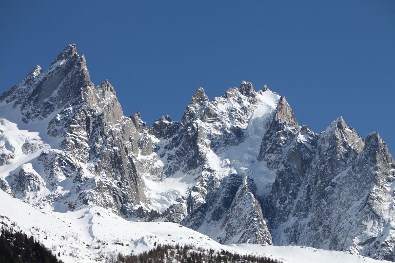 Canon EOS 5D Mark II sample photo. Snow, mountain, the aiguilles photography