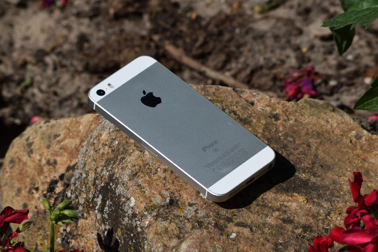 Nikon D3300 sample photo. Iphone, rock, smartphone photography