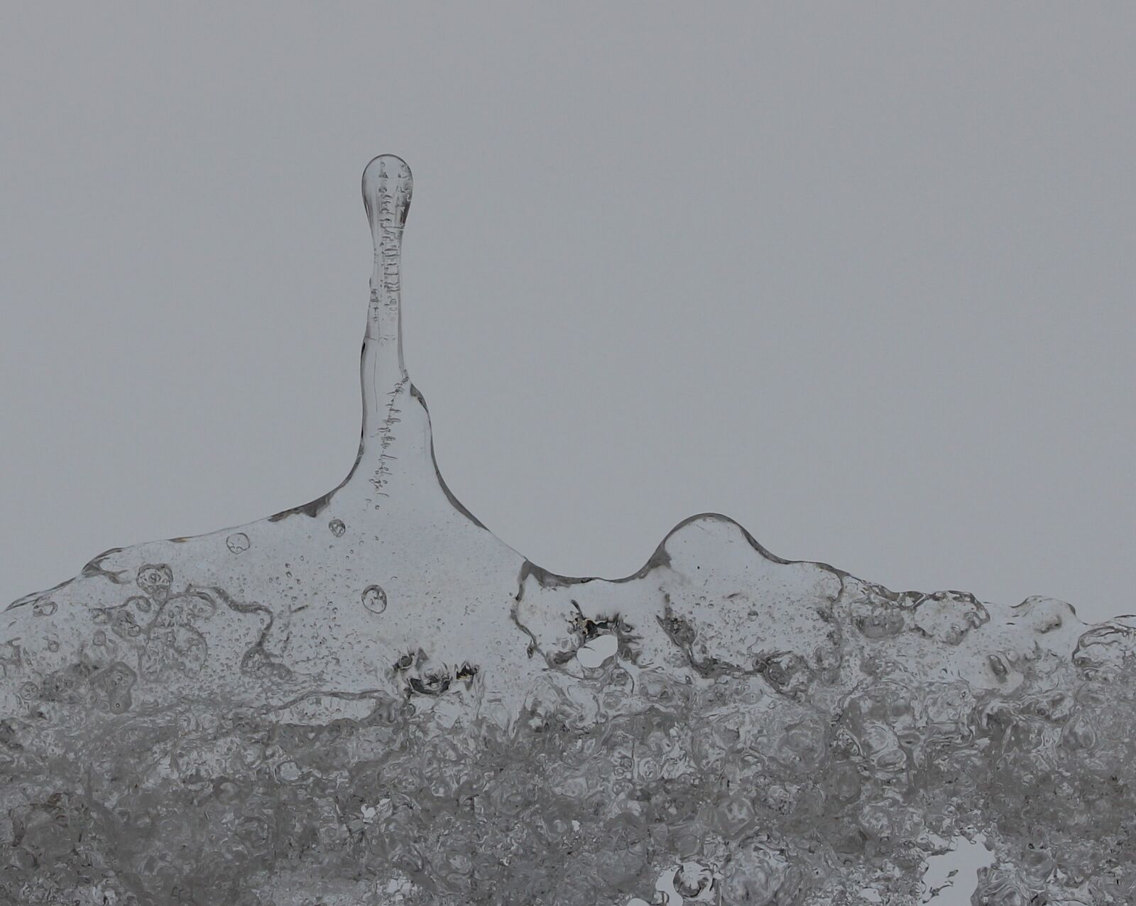 Canon EF-S 60mm F2.8 Macro USM sample photo. Ice, icicles, cold photography