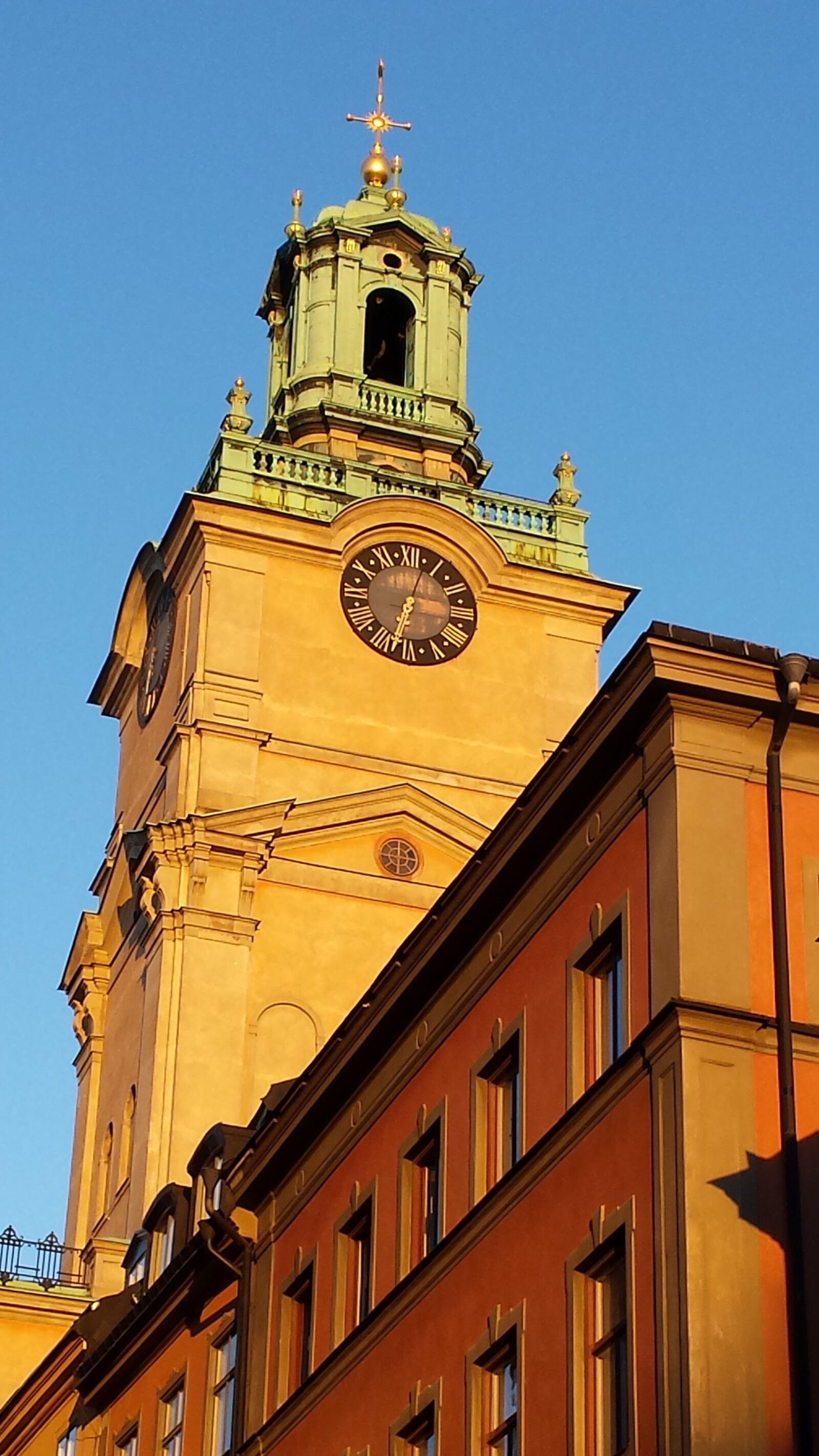 Samsung Galaxy S4 sample photo. Stockholm, church, sun photography