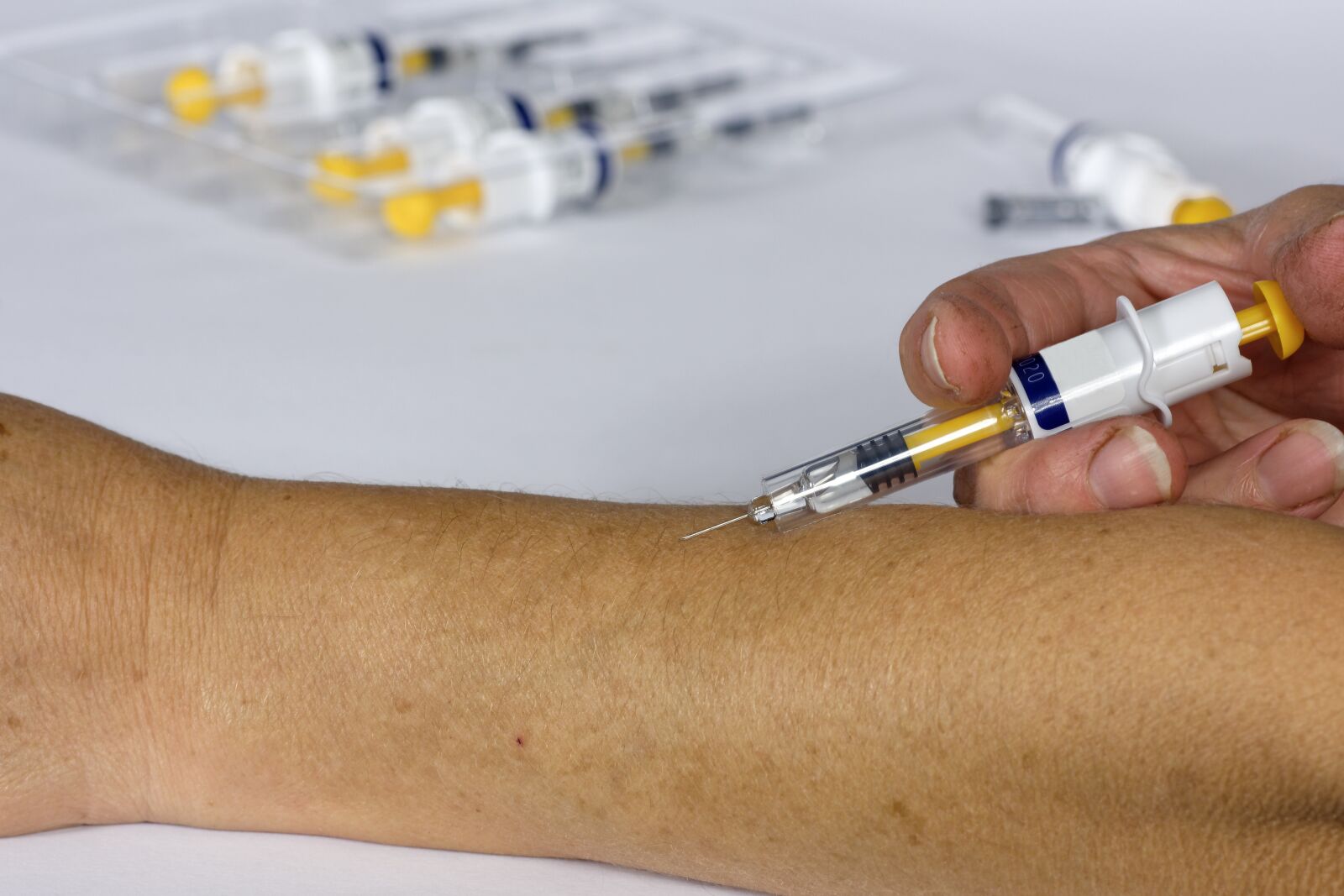 Nikon D7200 sample photo. Syringe, arm, injection photography