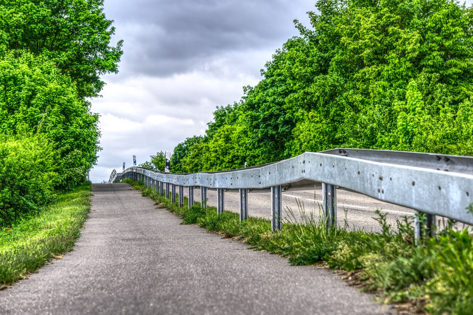 Sony a6000 sample photo. Cycle path, away, road photography