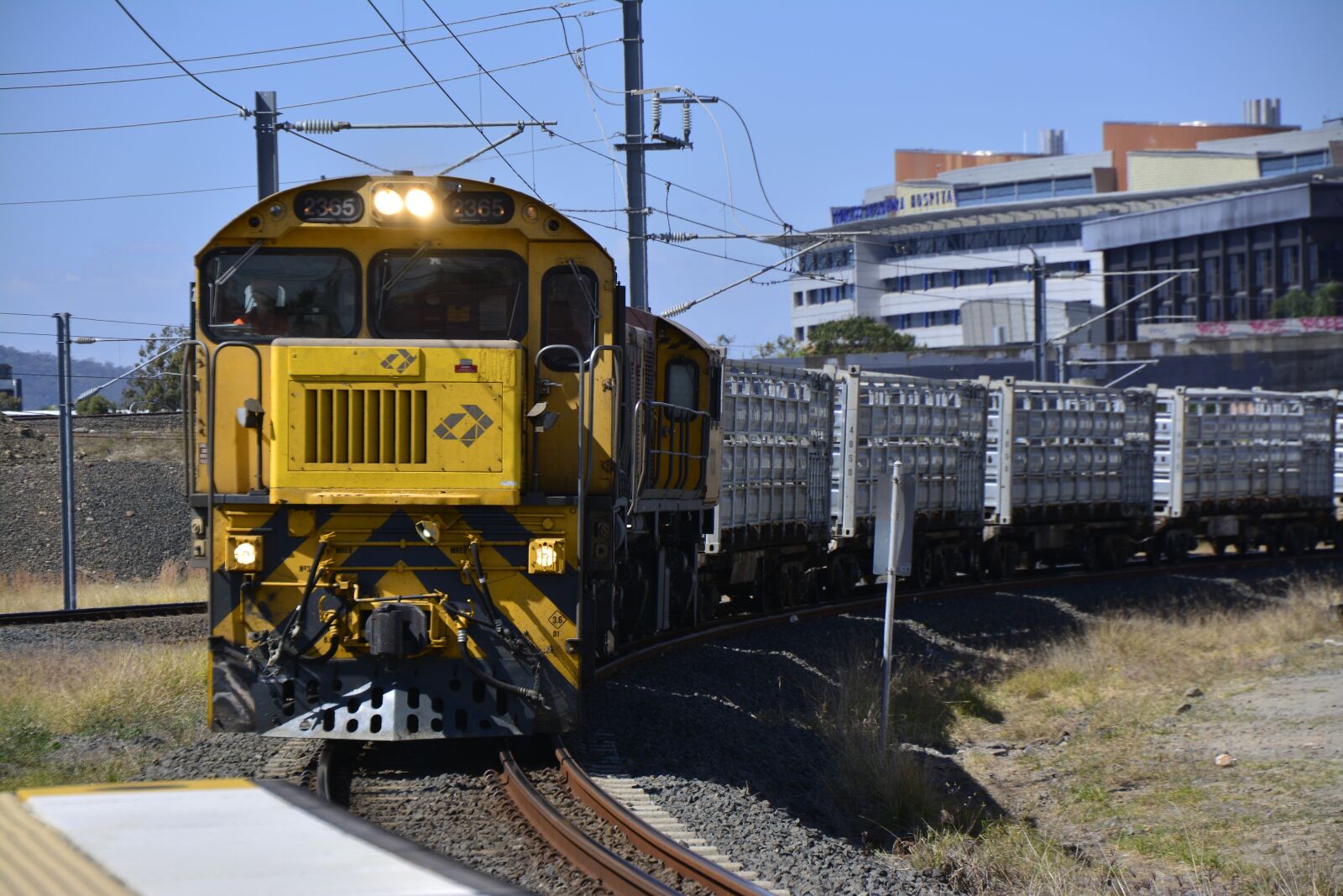 Nikon D5200 sample photo. Brisbane, train, travel photography