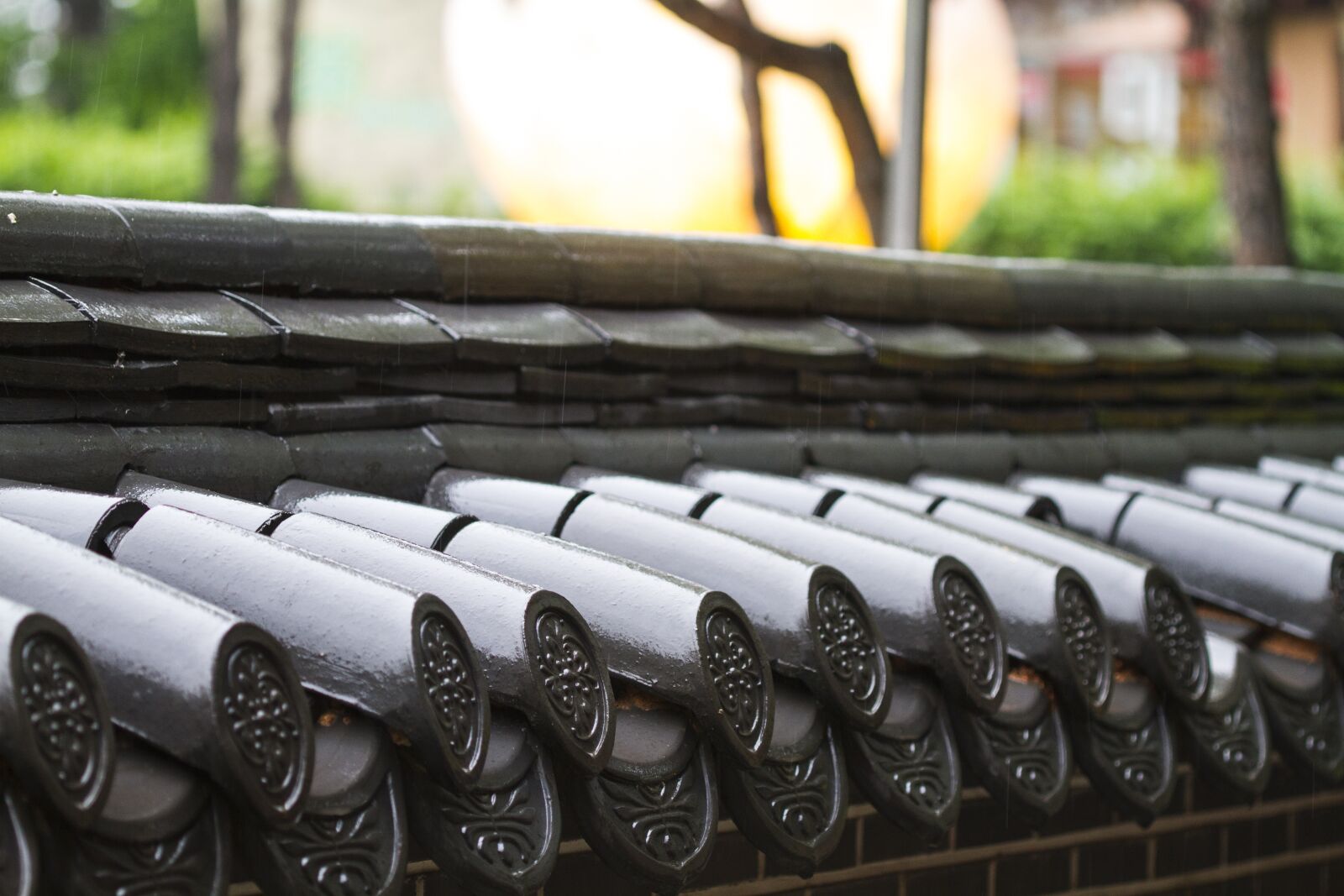 Canon EOS 7D + Canon EF 100mm F2.8 Macro USM sample photo. Roof tile, republic of photography