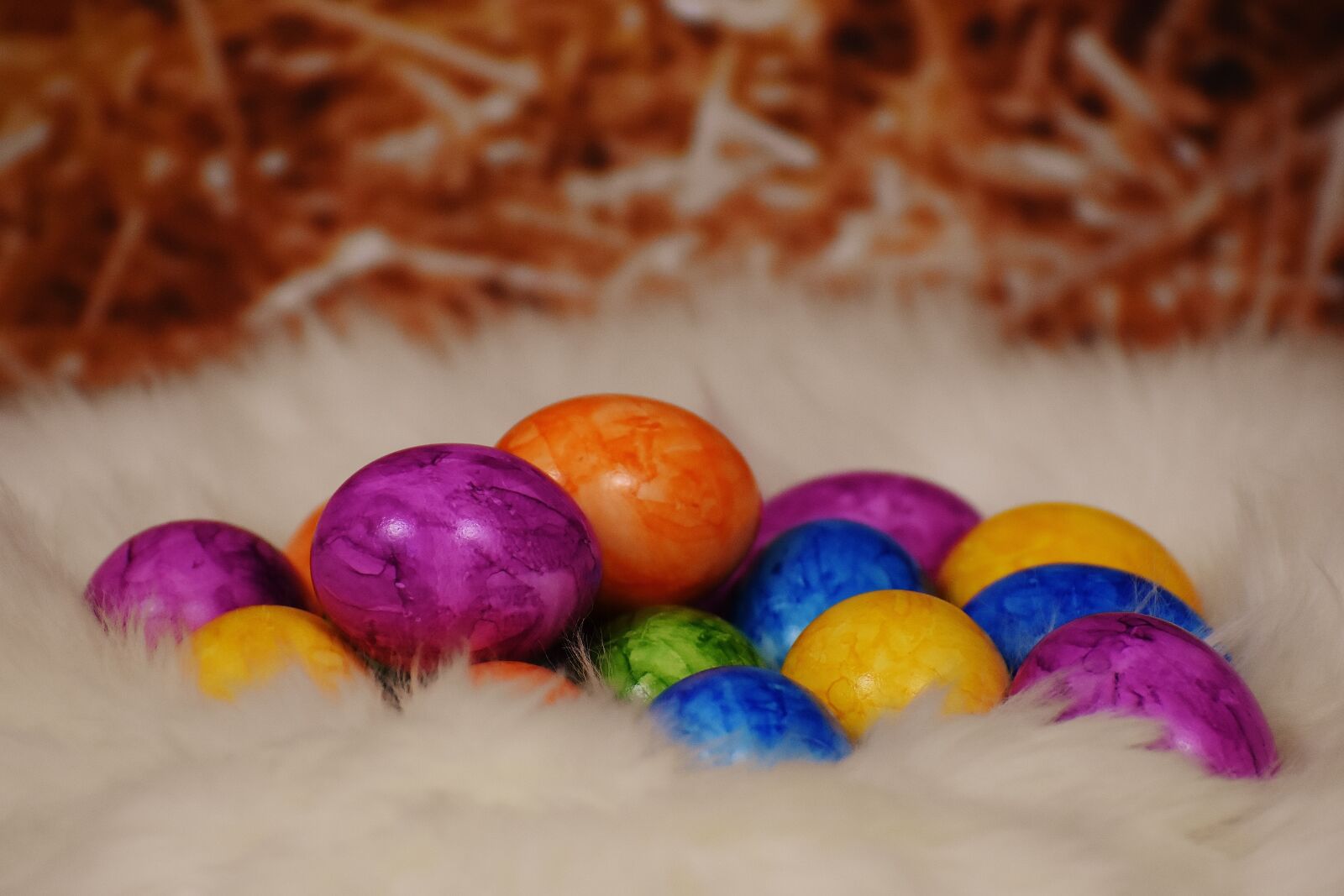 Nikon D7200 sample photo. Easter, easter eggs, lambskin photography