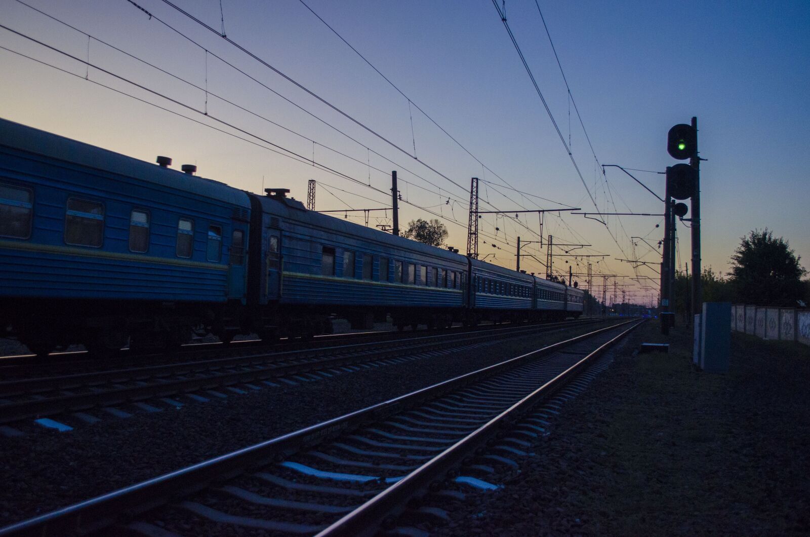 Nikon D5100 sample photo. Road, train, cars photography