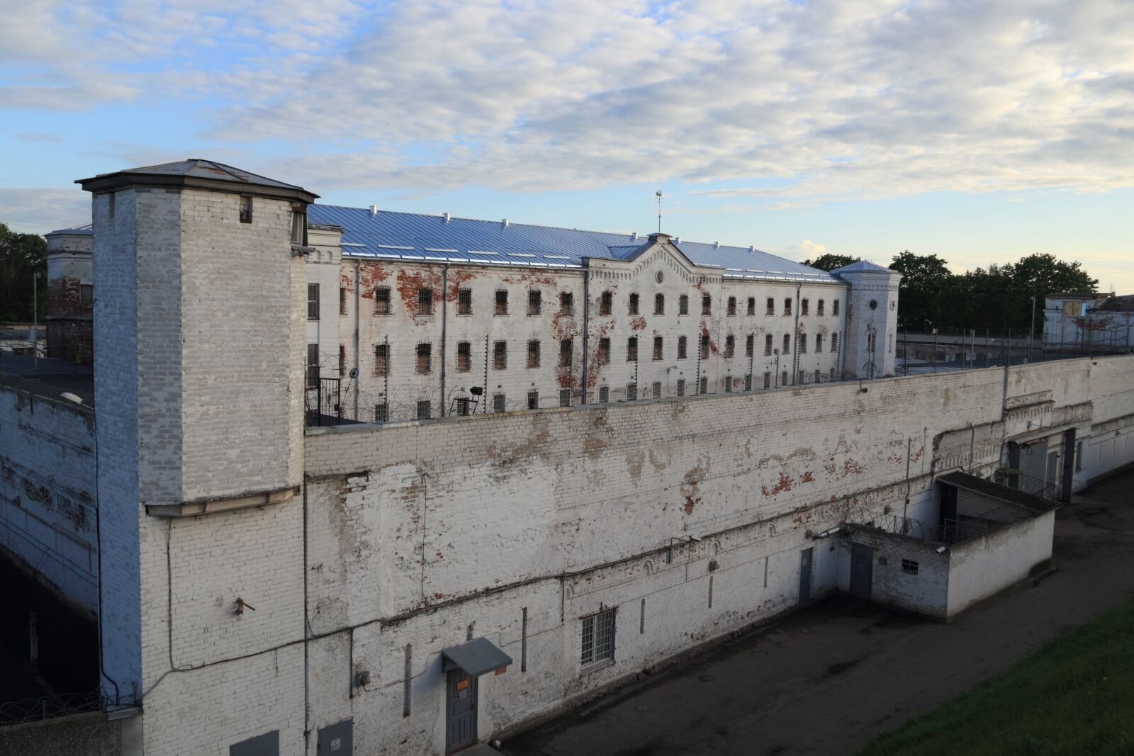Canon EOS 550D (EOS Rebel T2i / EOS Kiss X4) sample photo. Latvia, daugavpils, prison photography