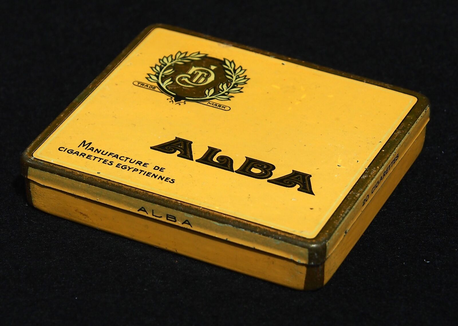 OLYMPUS M.12-50mm F3.5-6.3 sample photo. Alba, cigarettes, packaging photography