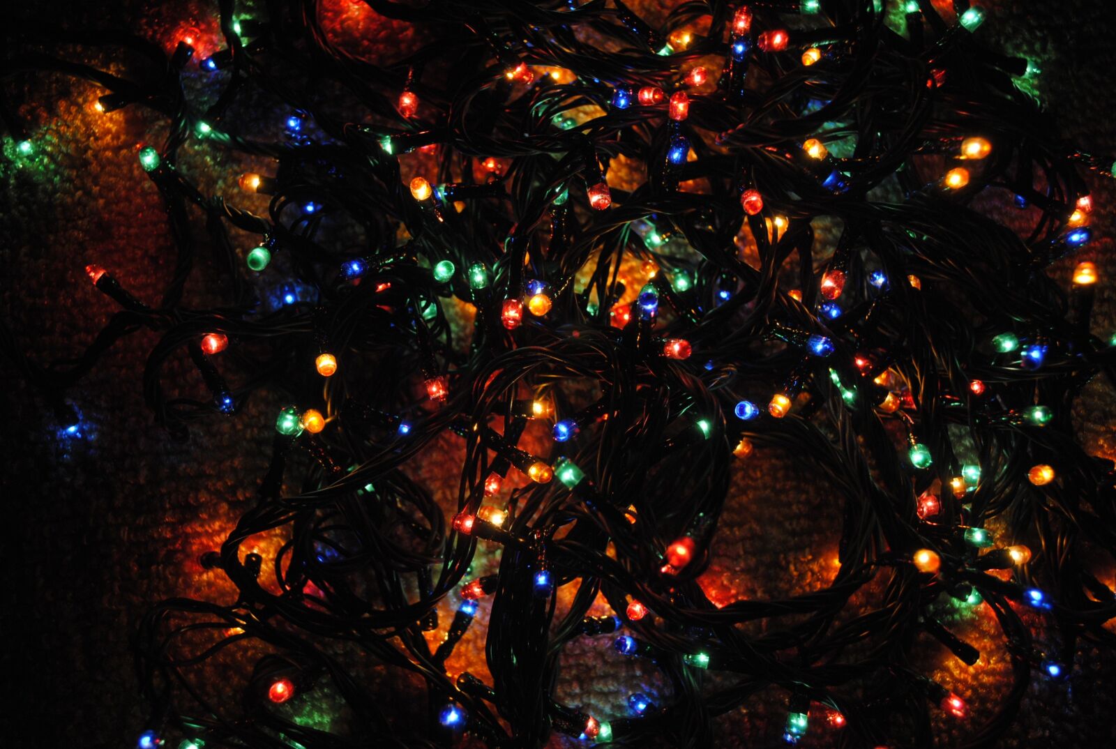 Nikon D3000 sample photo. Swag, flashlights, light photography