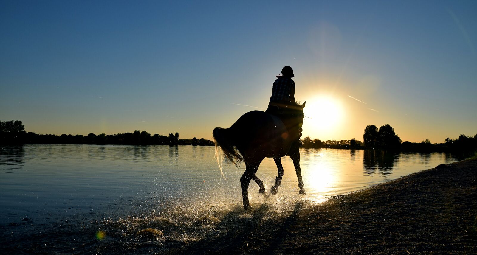 Nikon D3300 sample photo. Ride, gallop, sea photography