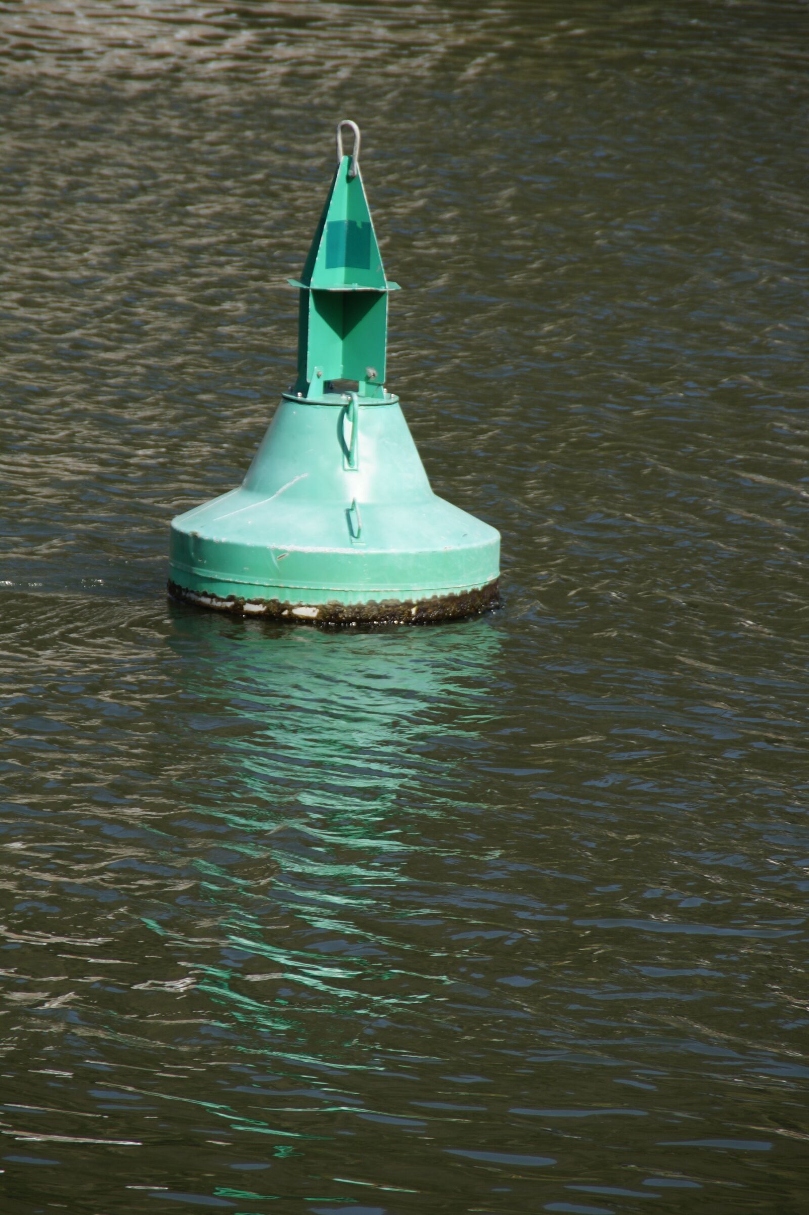 Sony SLT-A58 sample photo. Waters, river, shipping photography