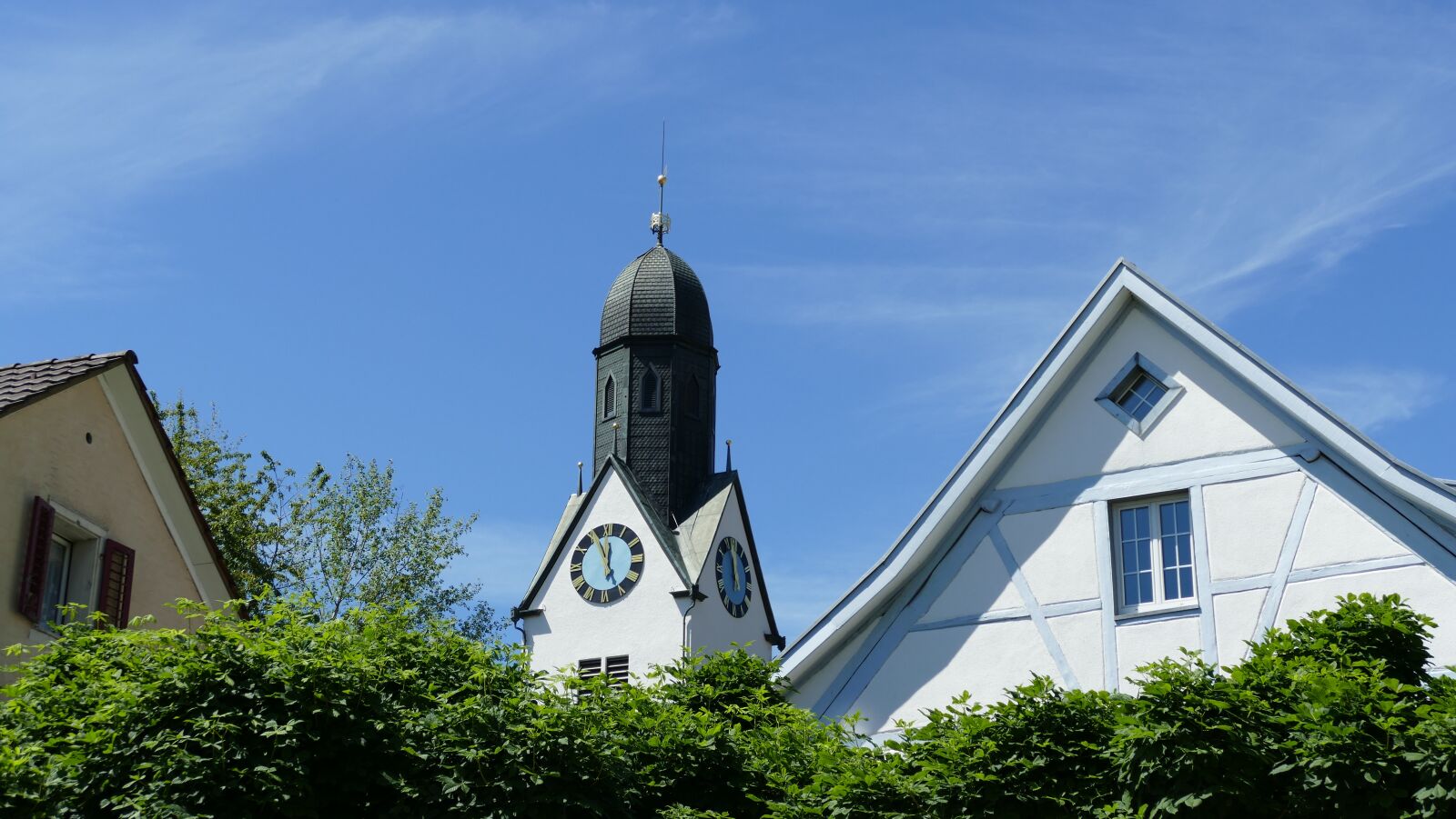 Panasonic Lumix DMC-FZ1000 sample photo. Church, otelfingen, lighthouse photography