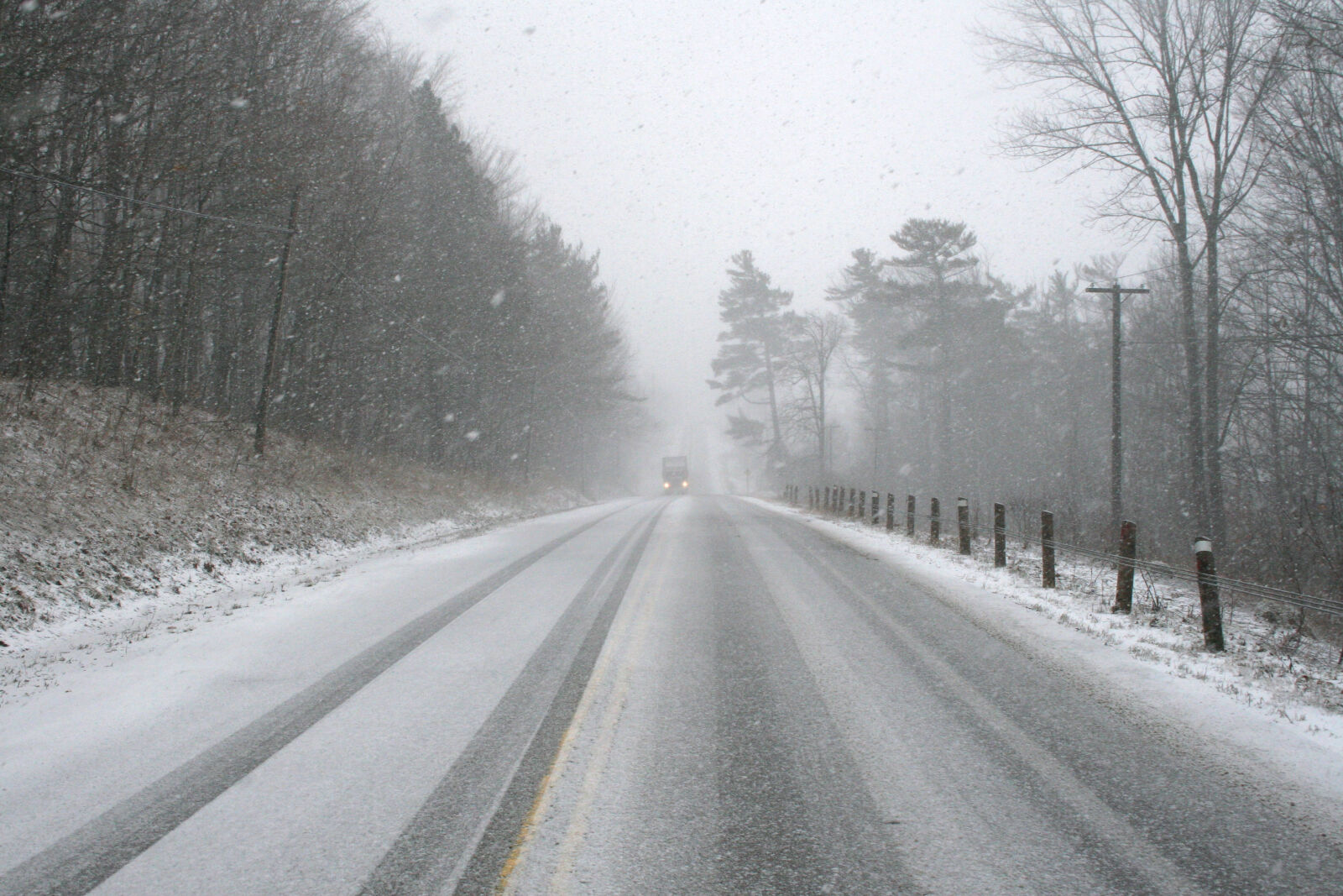 Canon EOS 20D sample photo. Snow, coated, asphalt, road photography