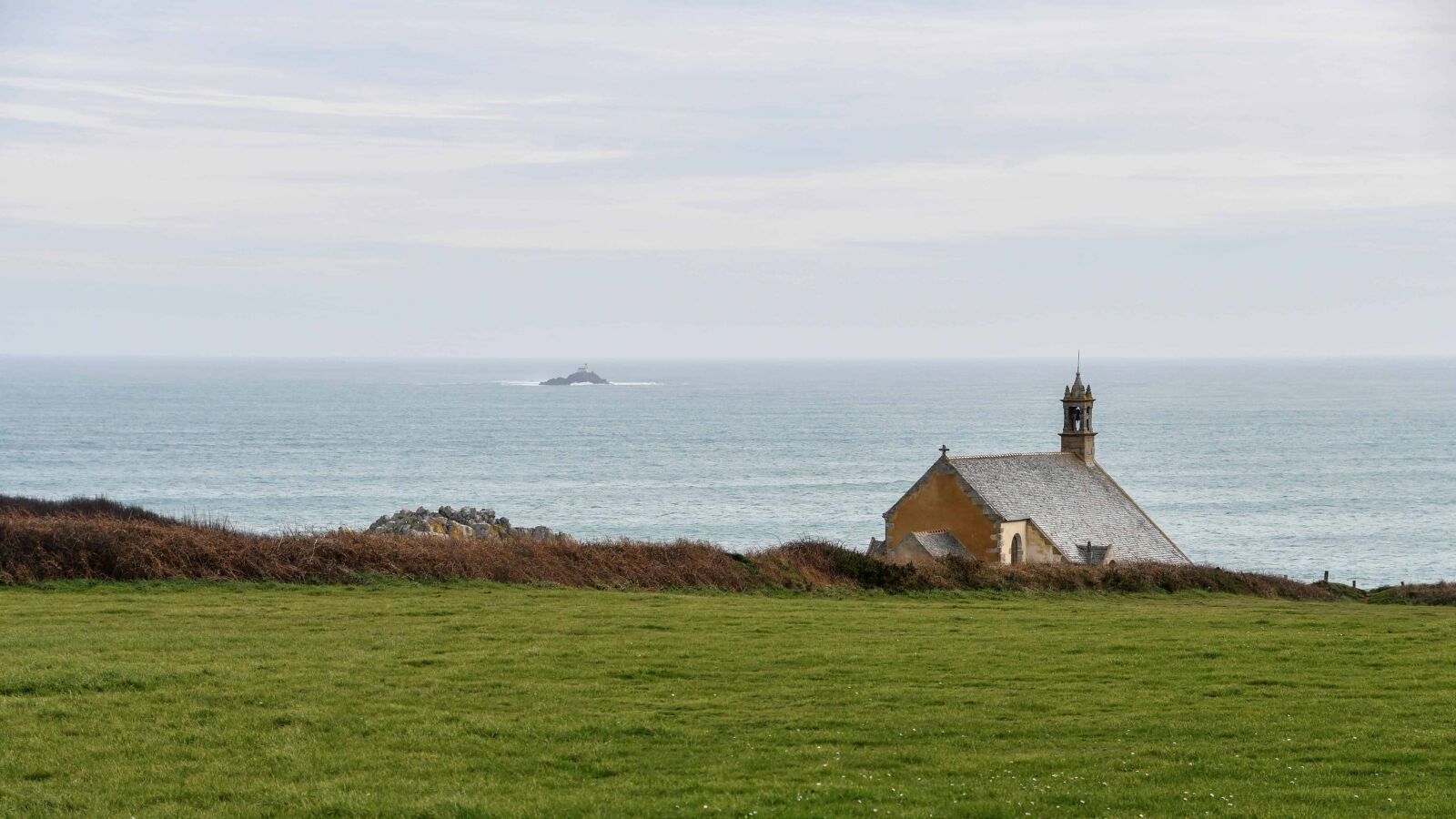 Nikon D500 sample photo. Ocean, geen grass, water photography