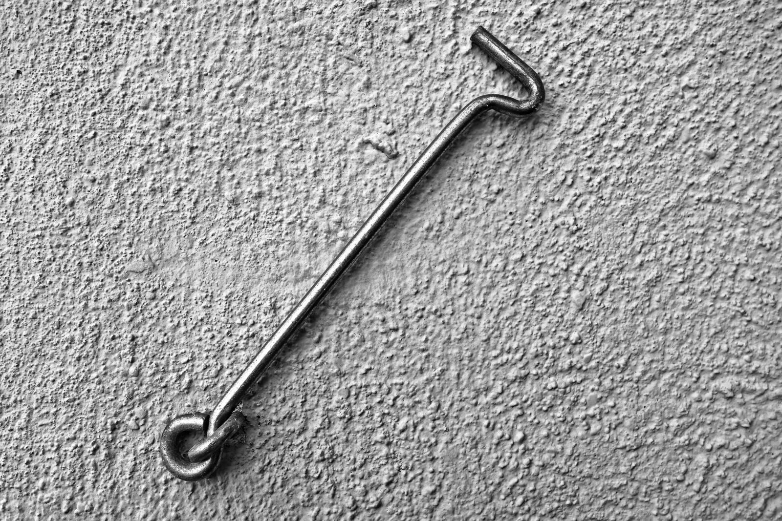 Sony Cyber-shot DSC-RX100 sample photo. Door hook, hook, link photography