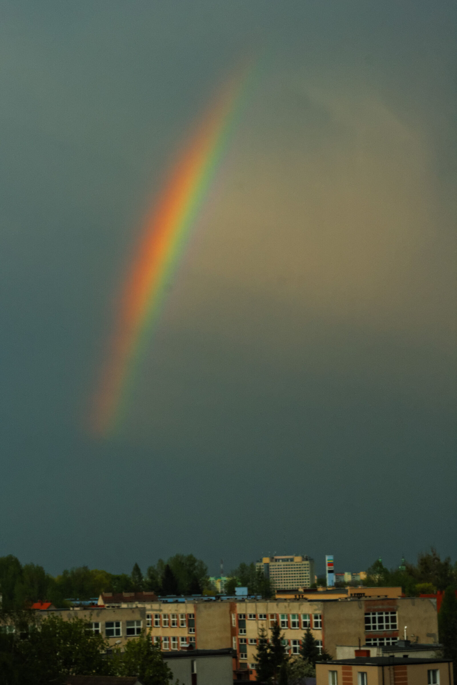Canon EOS 400D (EOS Digital Rebel XTi / EOS Kiss Digital X) sample photo. Rainbow, sky photography