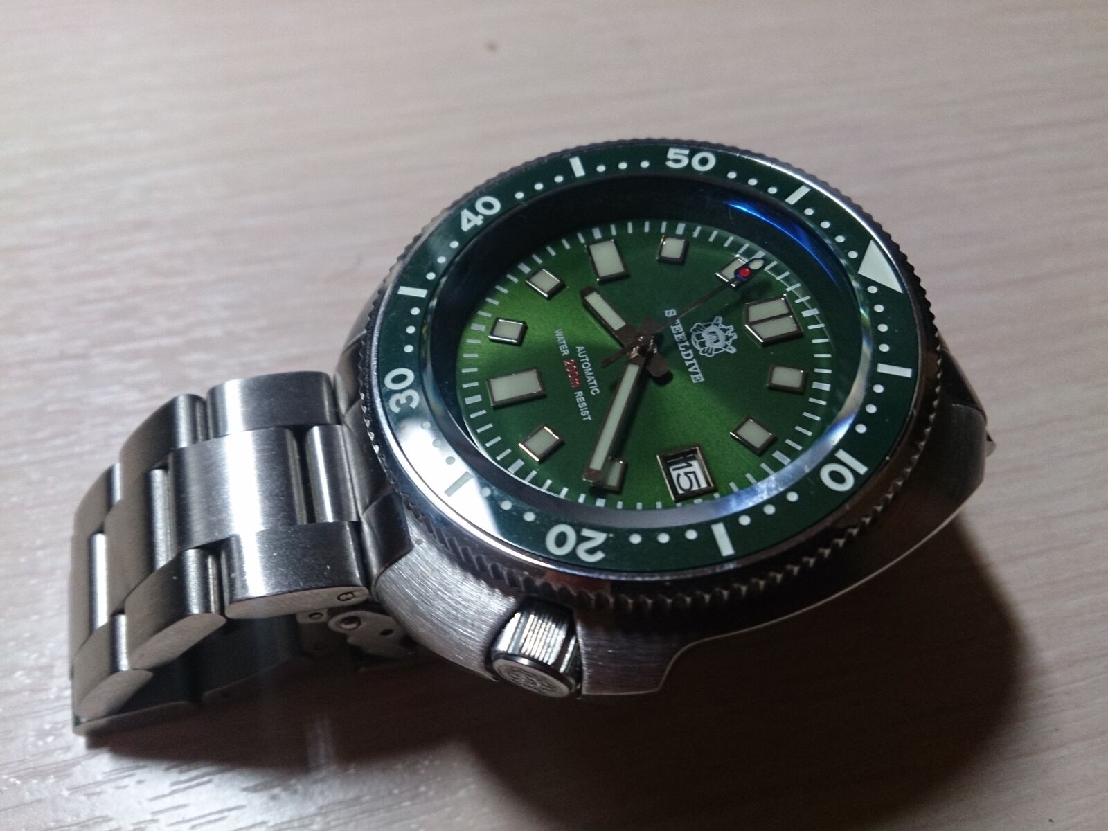 Sony Xperia ZR sample photo. Steeldive, watch, green photography