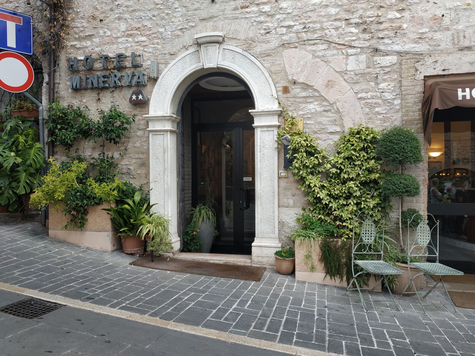 Xiaomi Redmi Note 5 sample photo. Assisi, asyż, hotel minerva photography