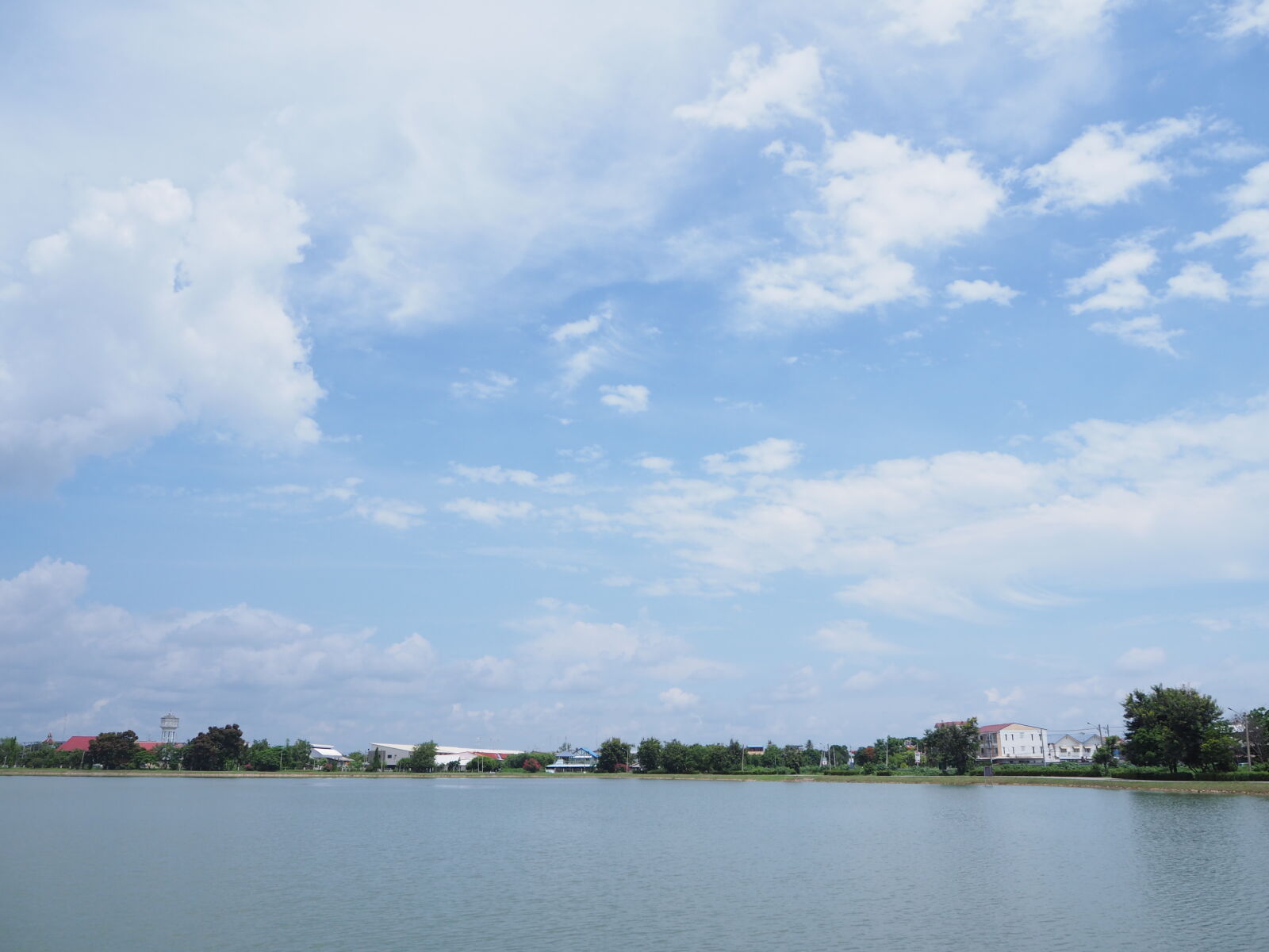 Olympus OM-D E-M10 II sample photo. Blue, blue, sky, clouds photography