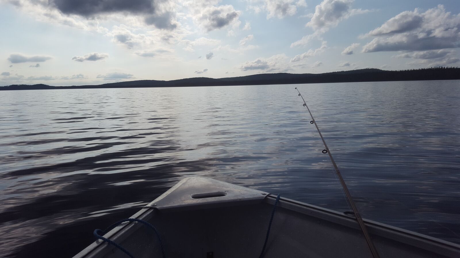 Samsung Galaxy S6 sample photo. Lake, boat, nature photography