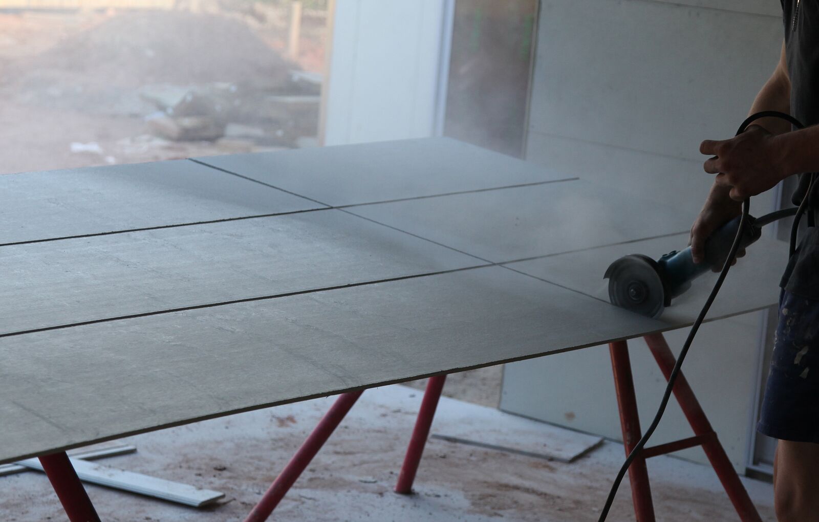 Canon EOS 5D Mark II sample photo. Cladding, building, angle grinding photography