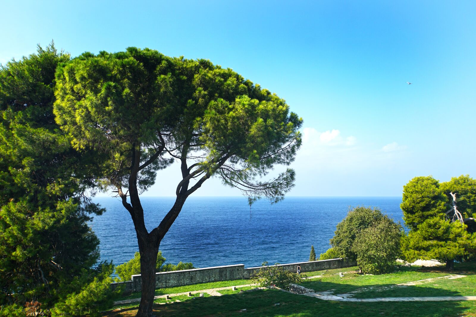 Sony E 18-200mm F3.5-6.3 OSS LE sample photo. Rovinj, croatia, istria photography