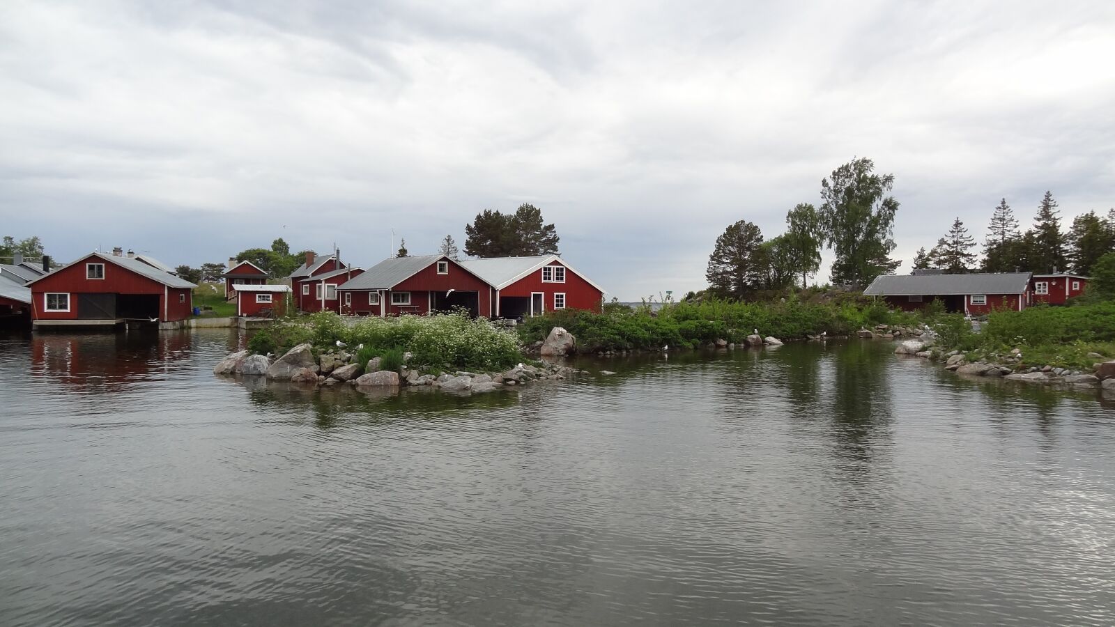 Sony Cyber-shot DSC-HX9V sample photo. S derhamn's archipelago, pr photography