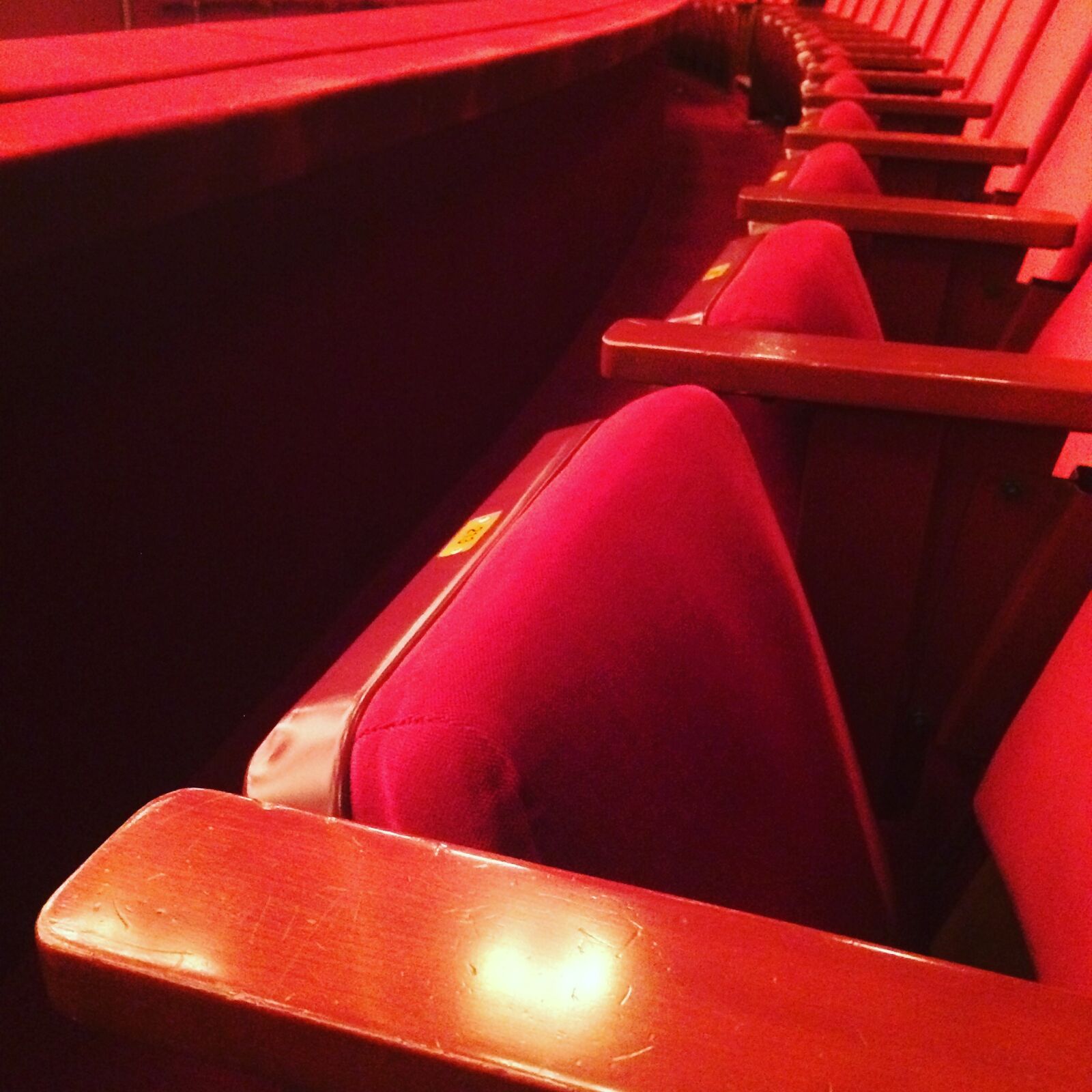 iPhone 5s back camera 4.15mm f/2.2 sample photo. Red, theater, seats, red photography