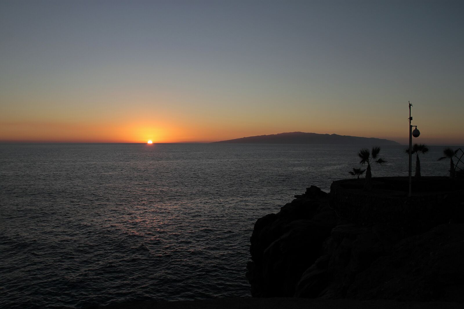 Canon EOS 500D (EOS Rebel T1i / EOS Kiss X3) sample photo. Sunset, dawn, sun photography