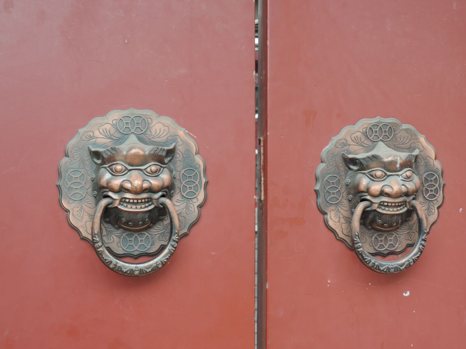 Nikon Coolpix P520 sample photo. Door, china, chinese photography