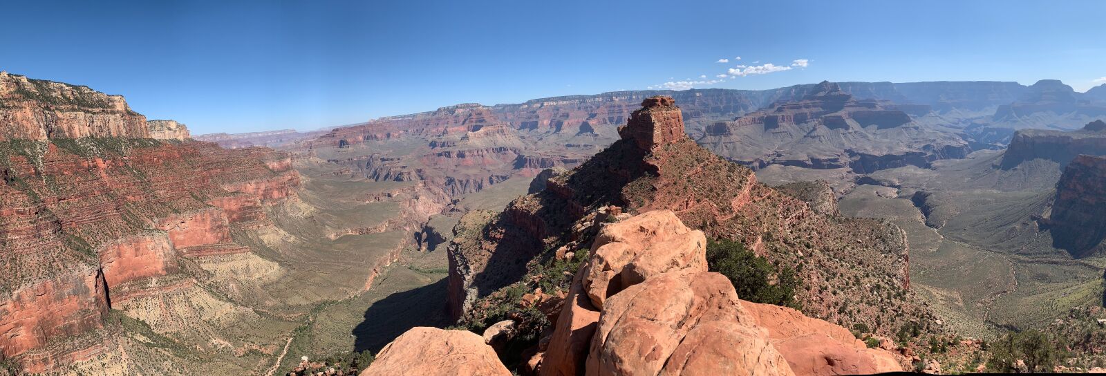 iPhone XS Max back camera 4.25mm f/1.8 sample photo. Grand canyon, panorama, landscape photography