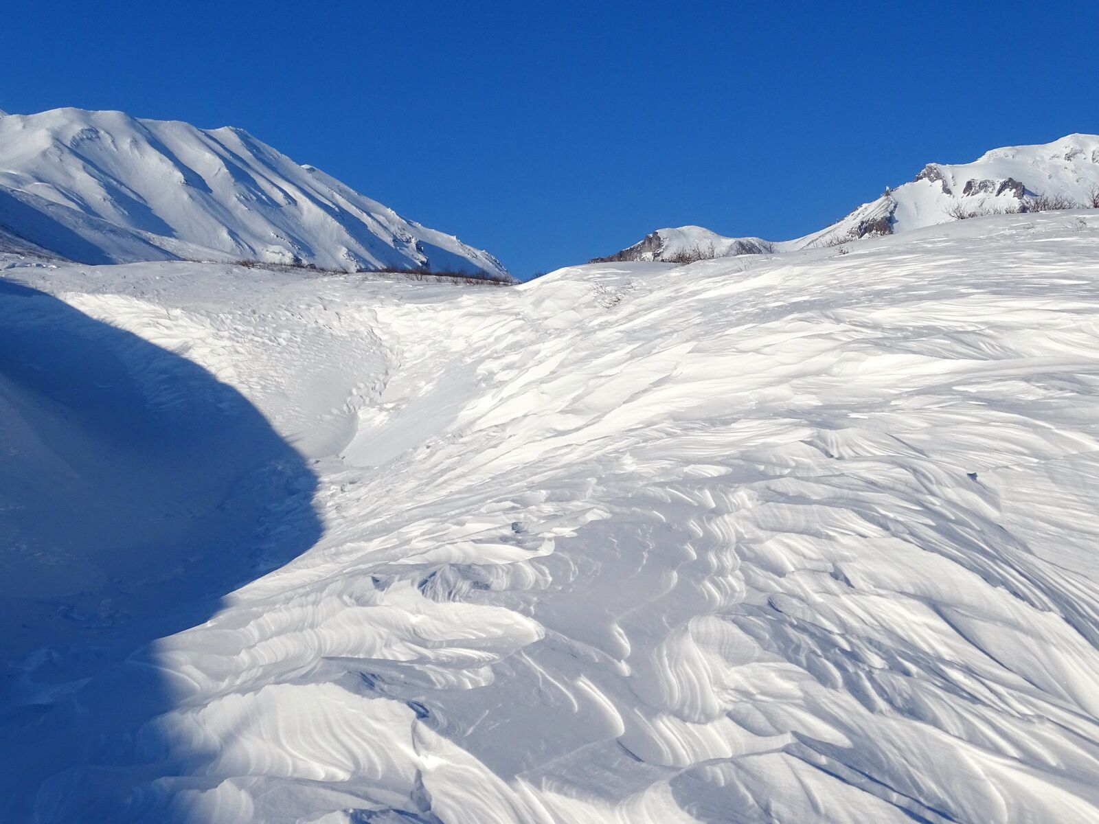 Sony DSC-HX400 sample photo. Mountains, volcano, the foot photography