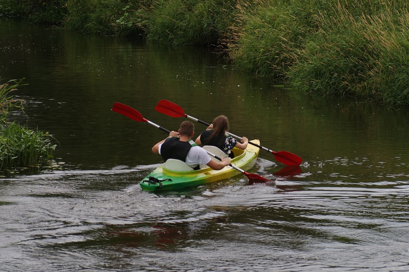 Sony Alpha DSLR-A200 sample photo. Kayak, para, boat photography