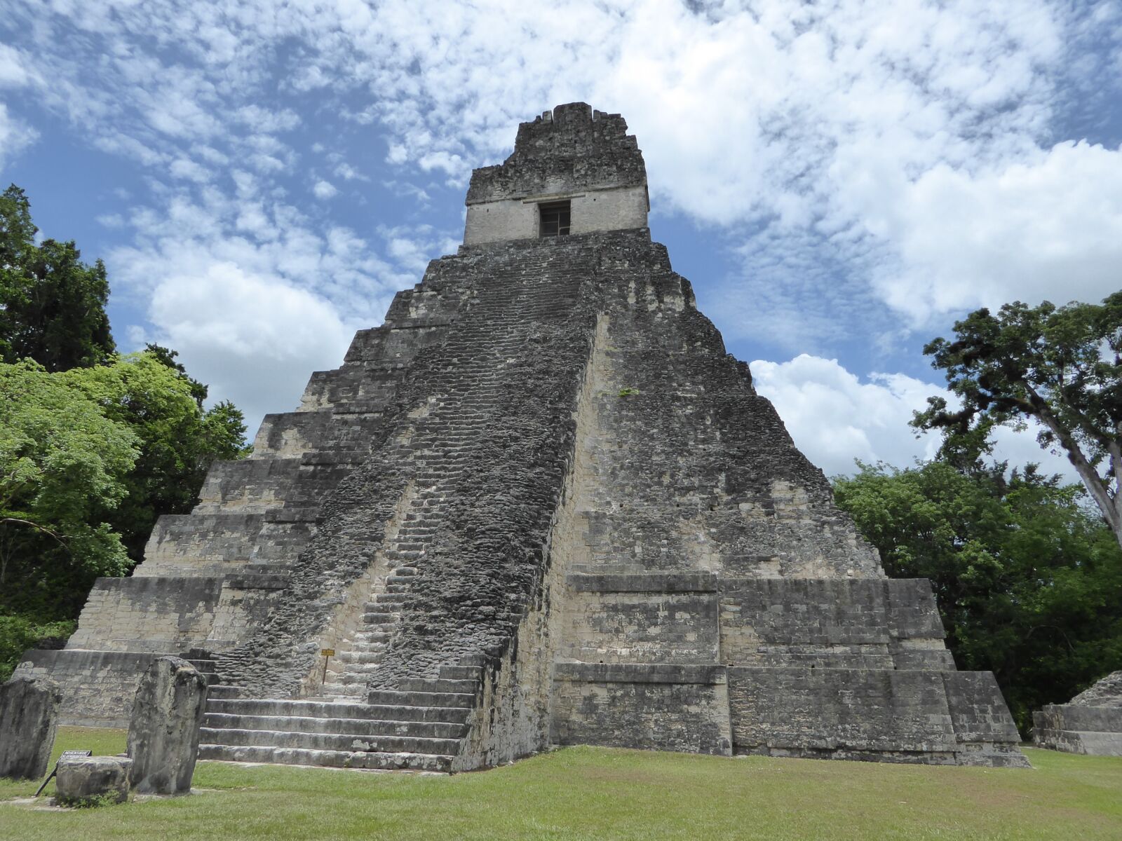 Panasonic Lumix DMC-ZS50 (Lumix DMC-TZ70) sample photo. Pyramid, maya, tikal photography