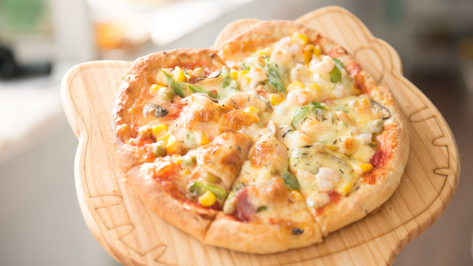 Nikon AF-S Nikkor 24-70mm F2.8G ED sample photo. Cheese, crust, delicious, dough photography