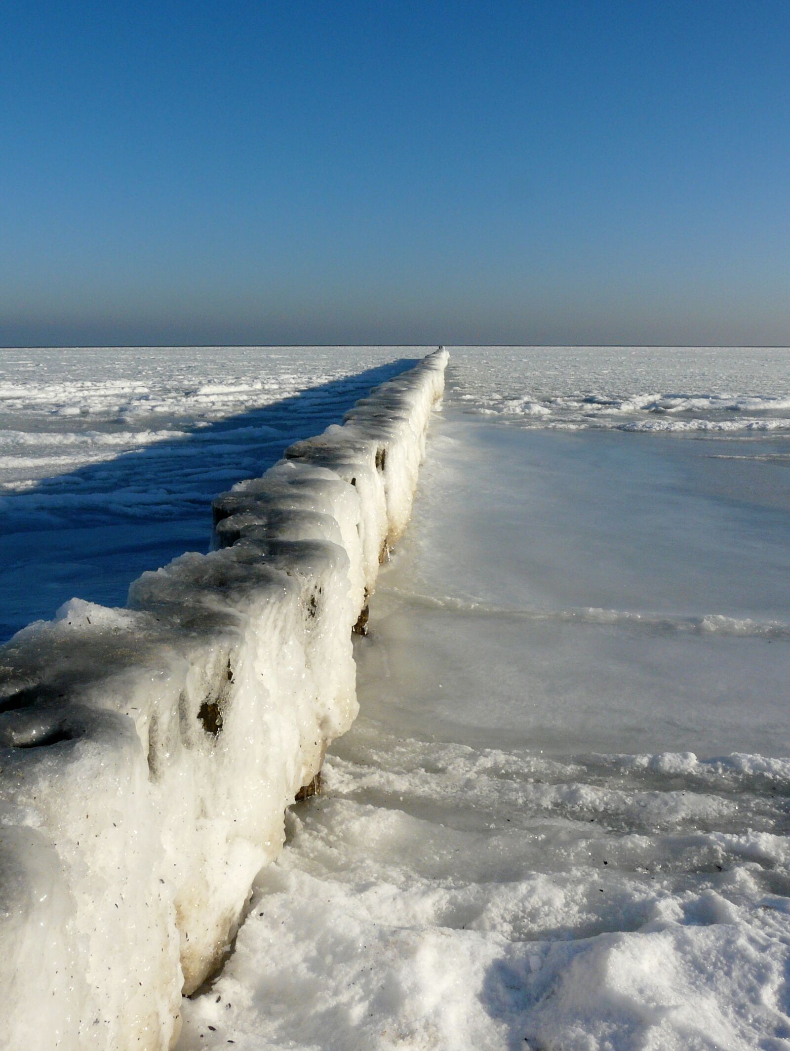 Panasonic DMC-FZ18 sample photo. Baltic sea, winter, baltic photography