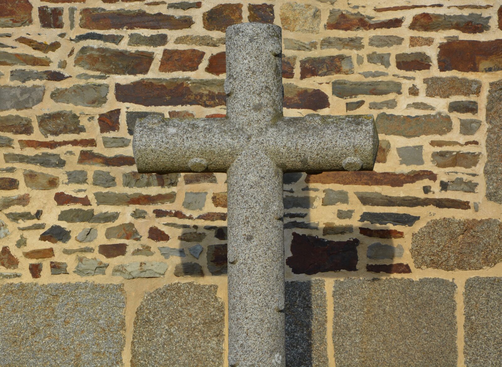 Nikon D5200 sample photo. Cross stone, monument cross photography