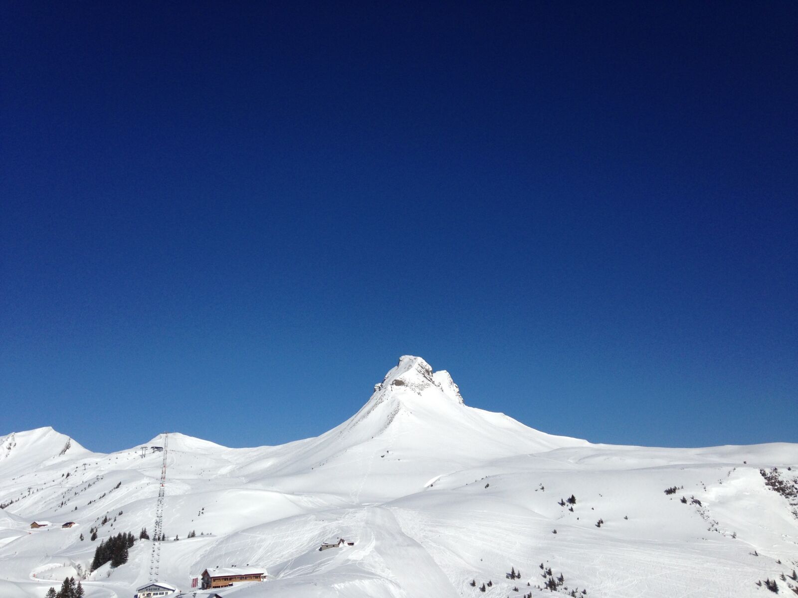iPhone 5 back camera 4.12mm f/2.4 sample photo. Mountain, snow, winter photography
