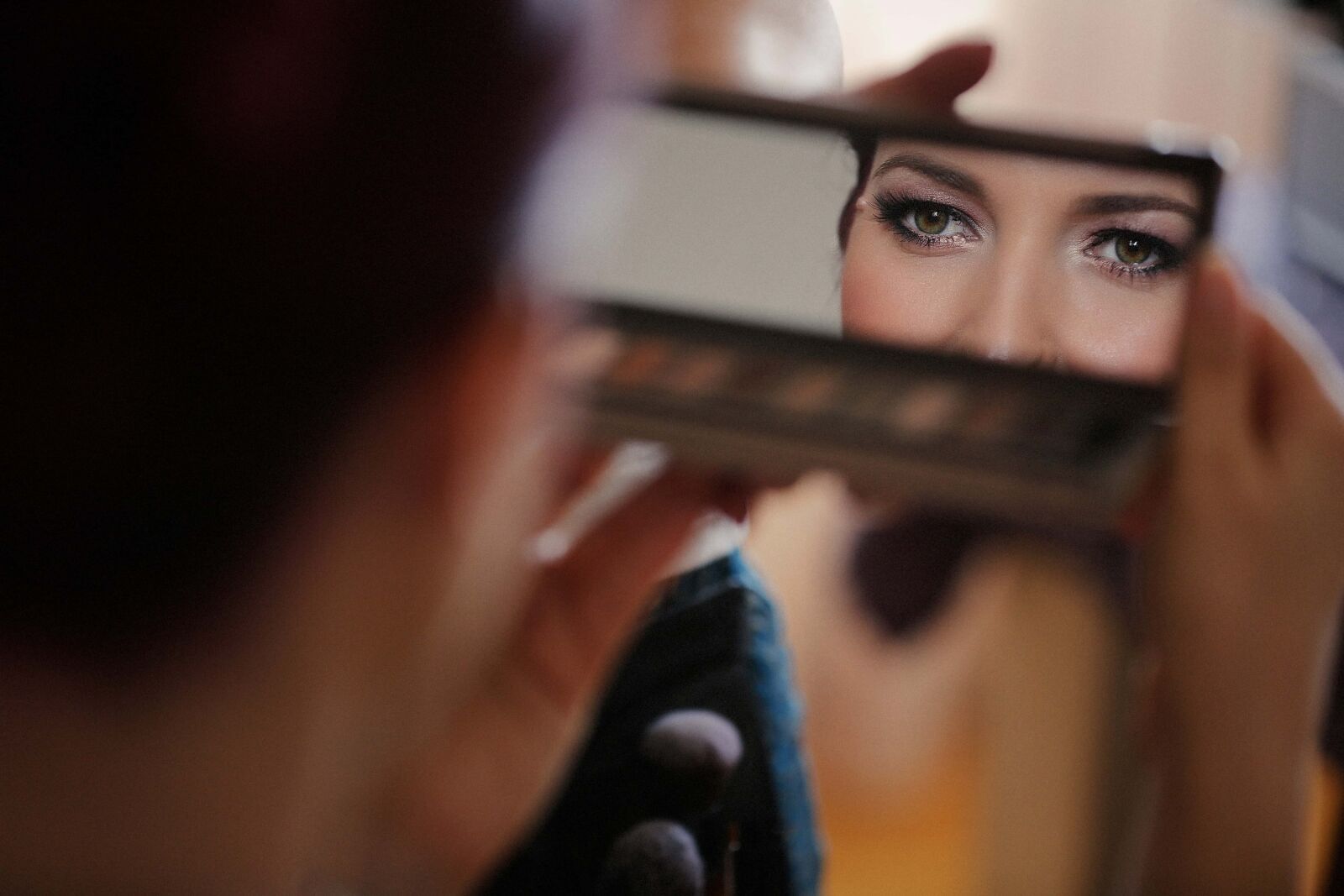 Canon EF 70-200mm F2.8L IS II USM sample photo. Beauty, beautician, cosmetics, reflection photography