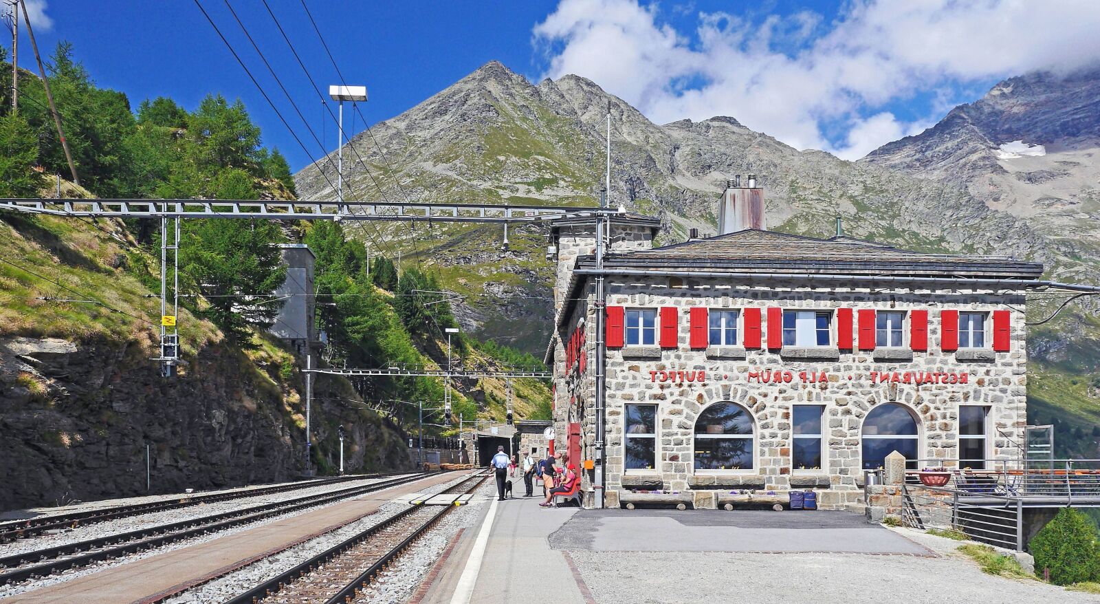 Panasonic Lumix DMC-GH3 sample photo. Station, travel, architecture, tunnel photography