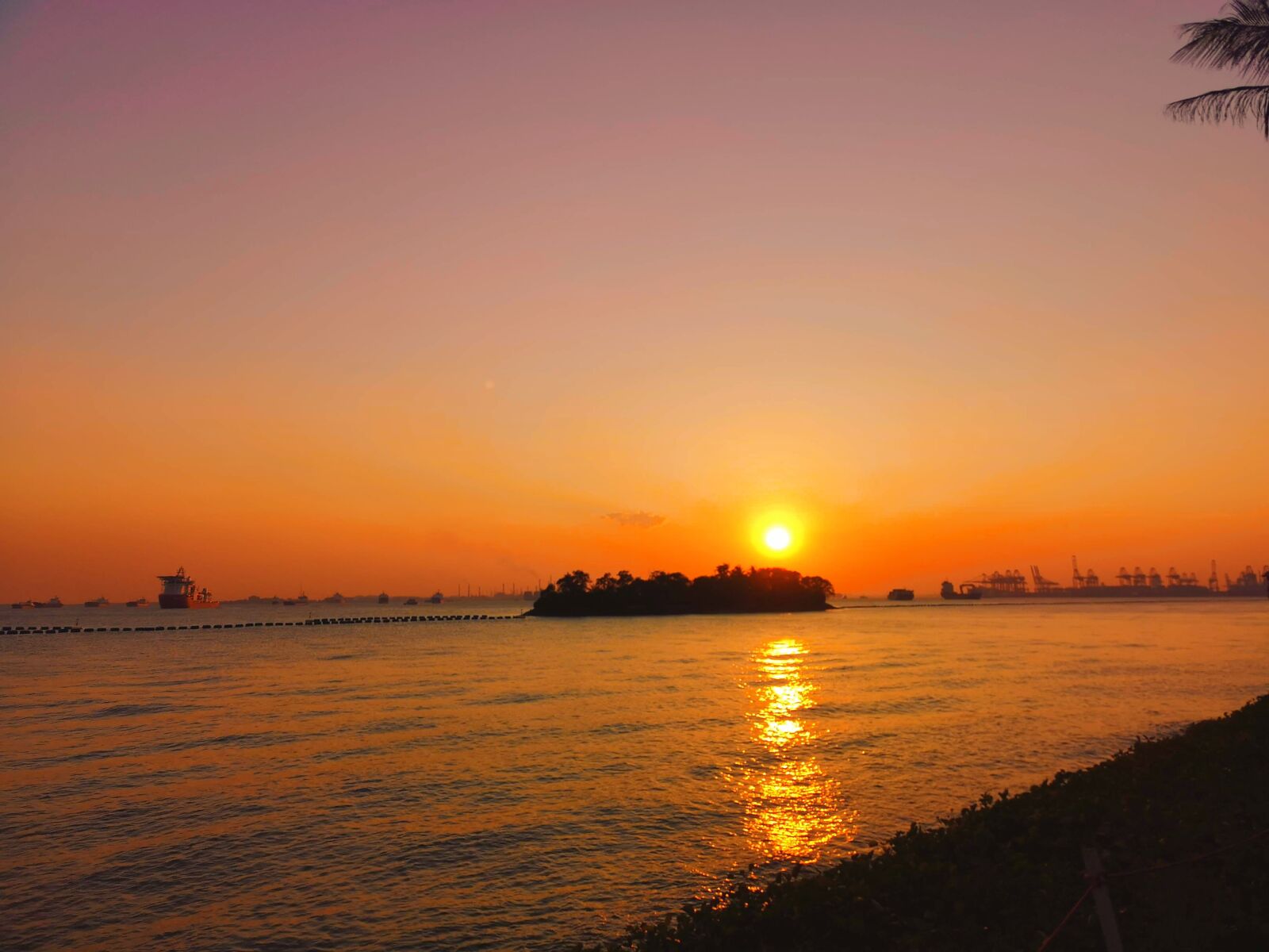 HUAWEI CLT-L29 sample photo. Beach, singapore, clouds photography