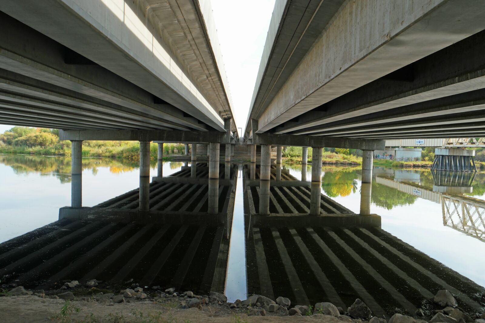 Samsung NX1 sample photo. Bridge, reflection, water photography
