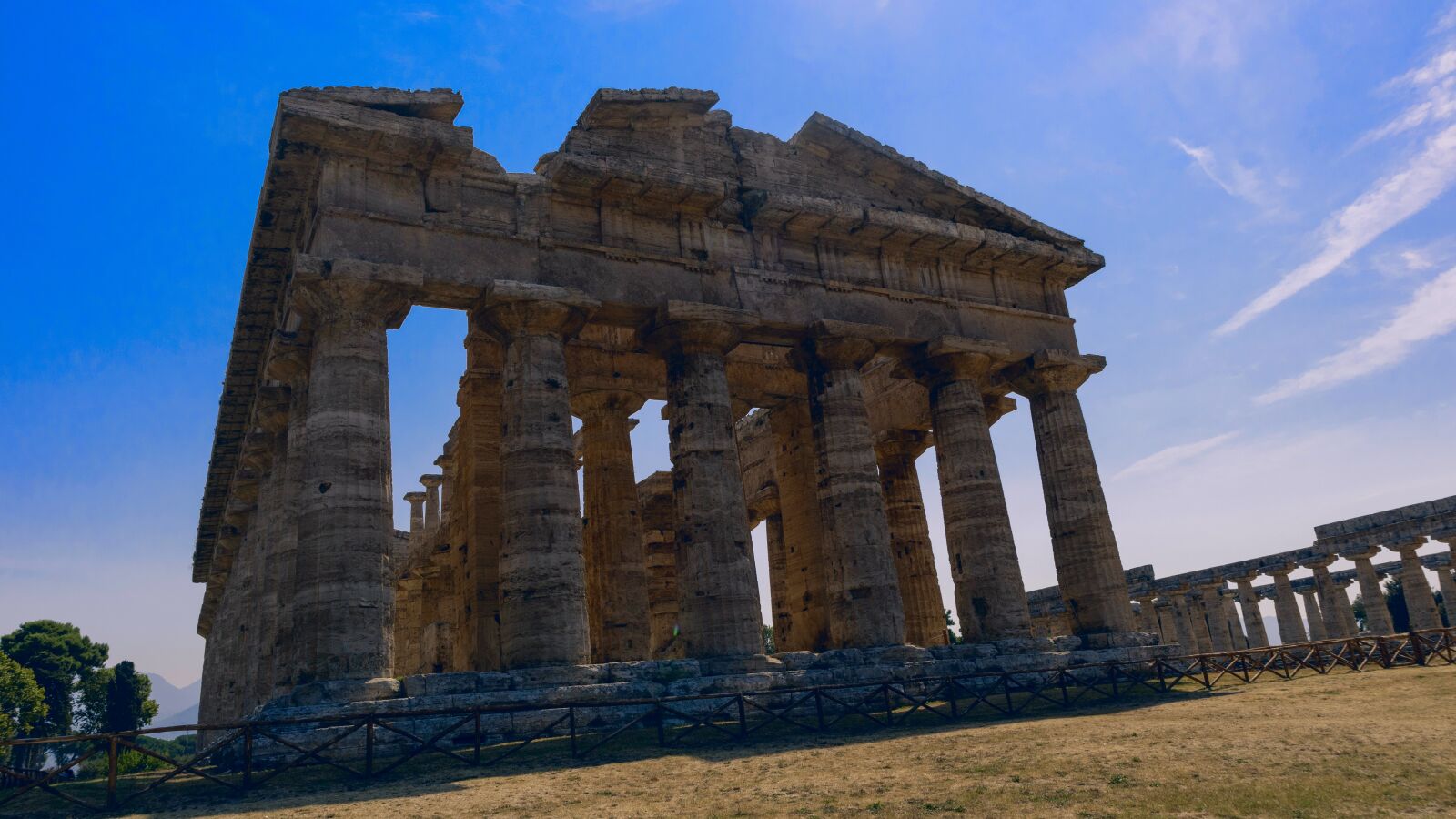 Canon EOS M100 + Canon EF-M 15-45mm F3.5-6.3 IS STM sample photo. Paestum, naples, archaeology photography