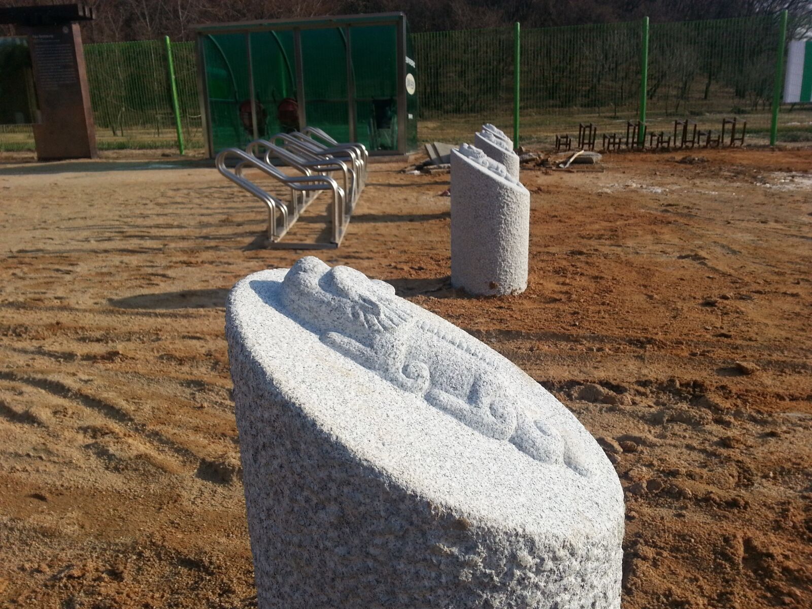 Samsung Galaxy Note2 sample photo. Korea, bollard, stone photography